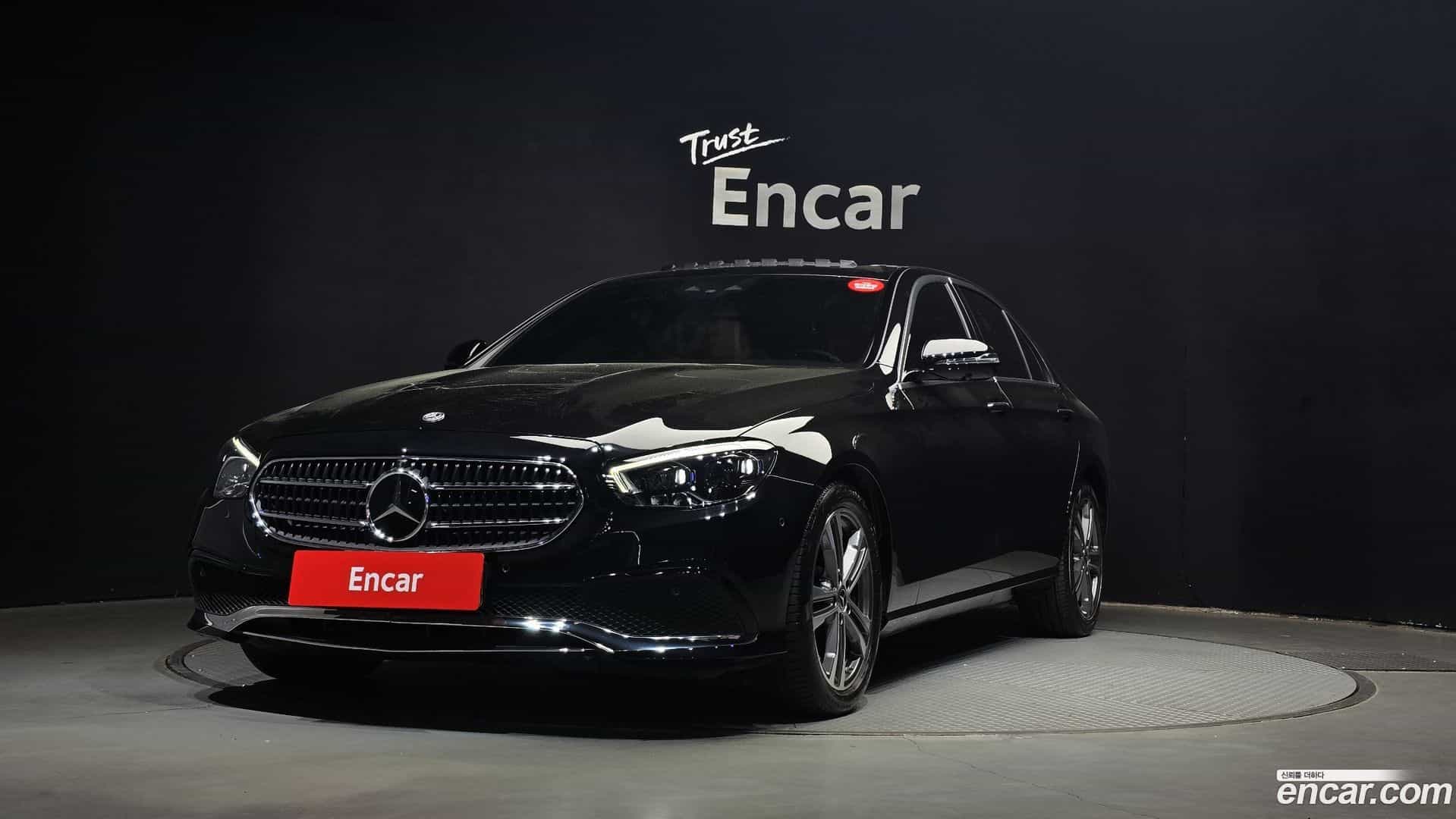 E-Class Mercedes-Benz 2022.2-OUTER-001