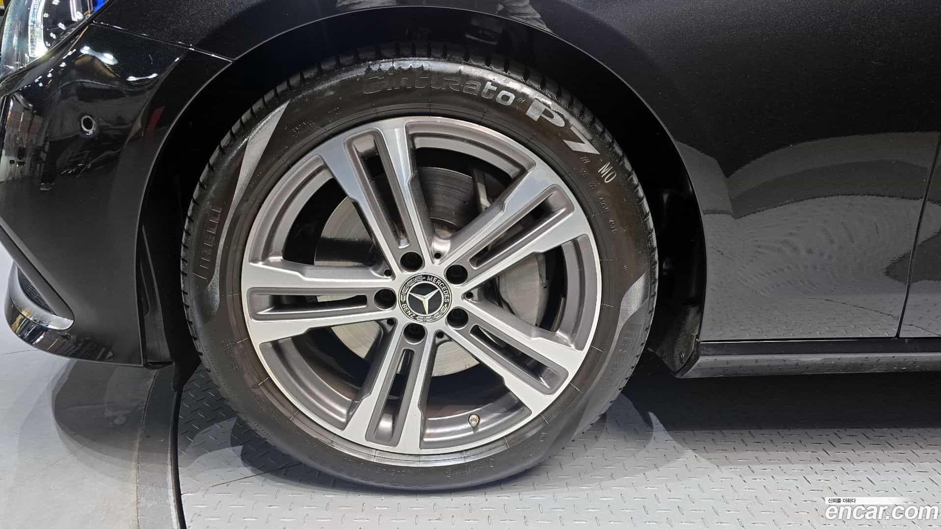 E-Class Mercedes-Benz 2022.2-OUTER-005