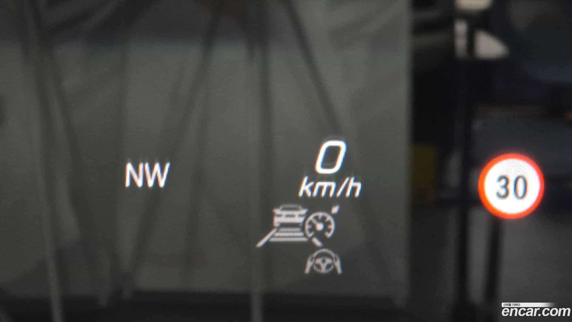 E-Class Mercedes-Benz 2022.2-OPTION-022