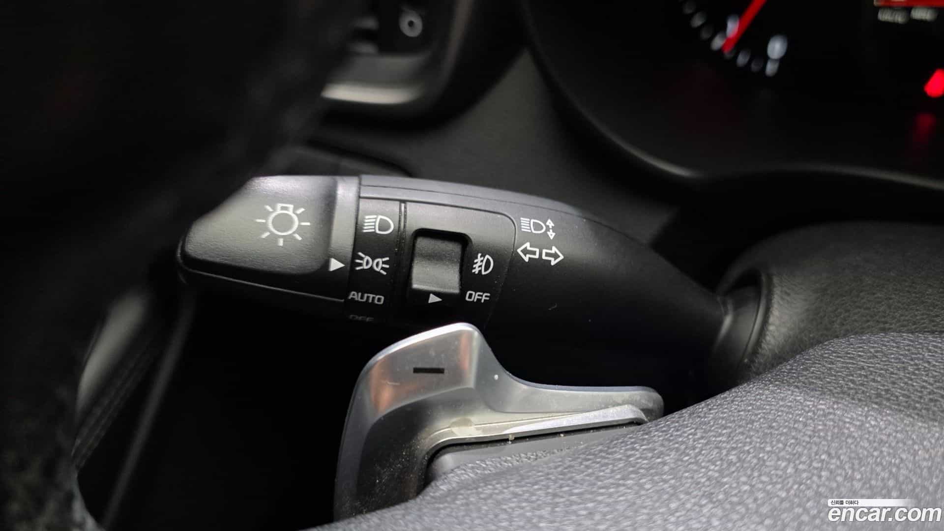 Sorento Kia 2015.8-OPTION-041