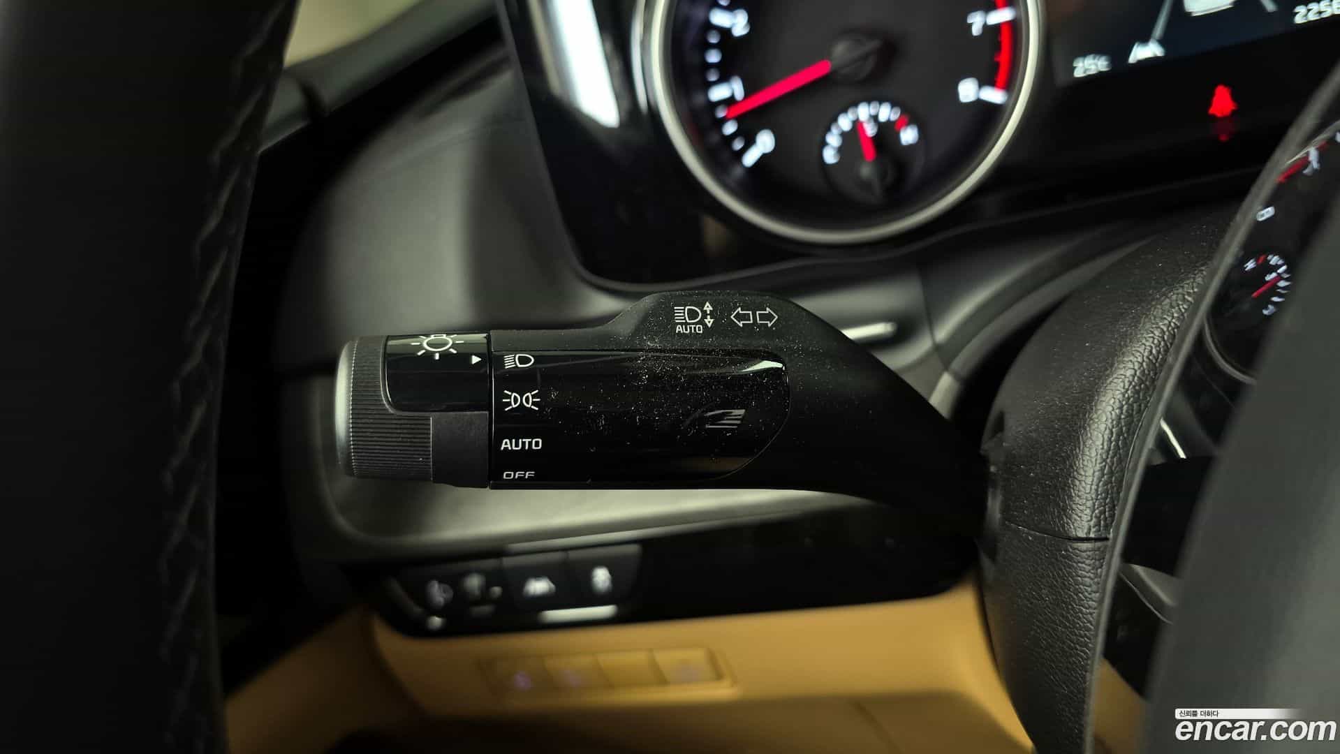 Canival Kia 2023.10-OPTION-040