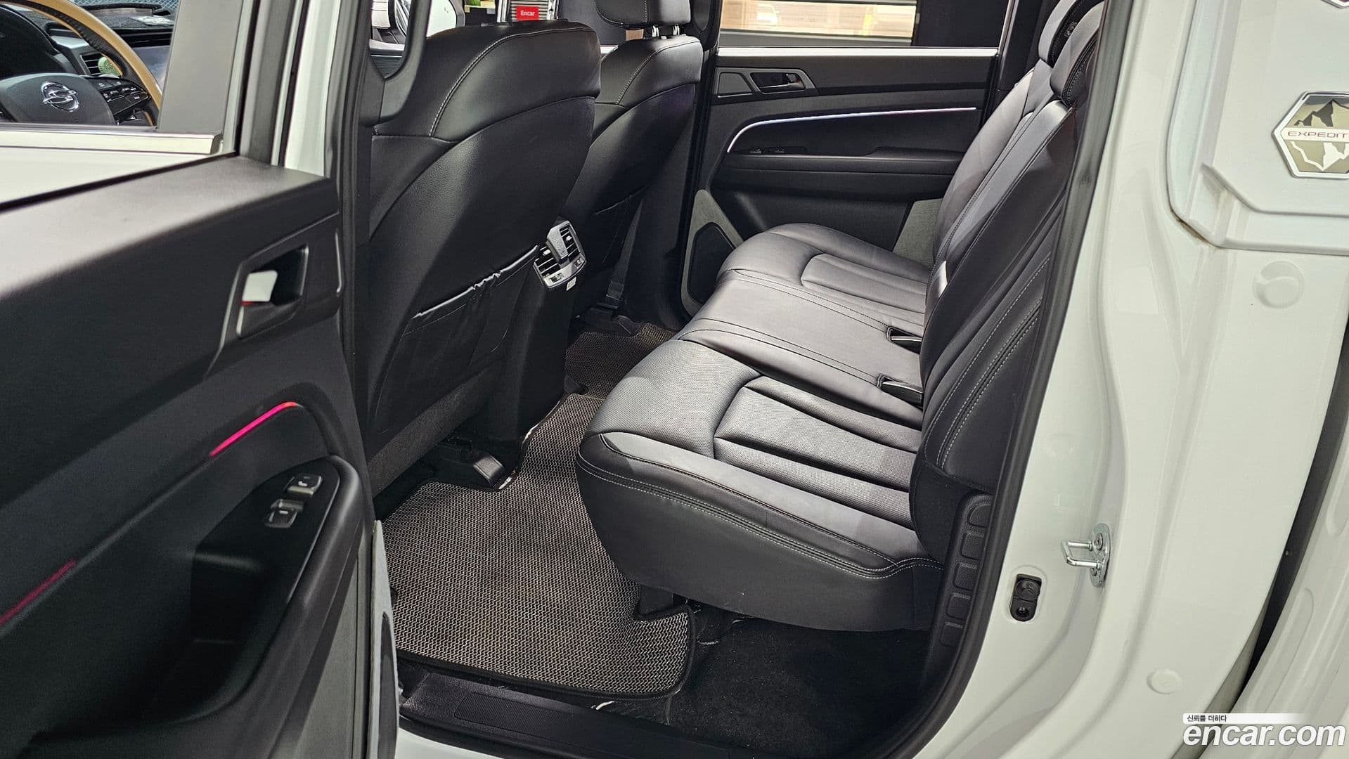 Main__Slider__Photo:Rexton KG Mobility 2023.3-10