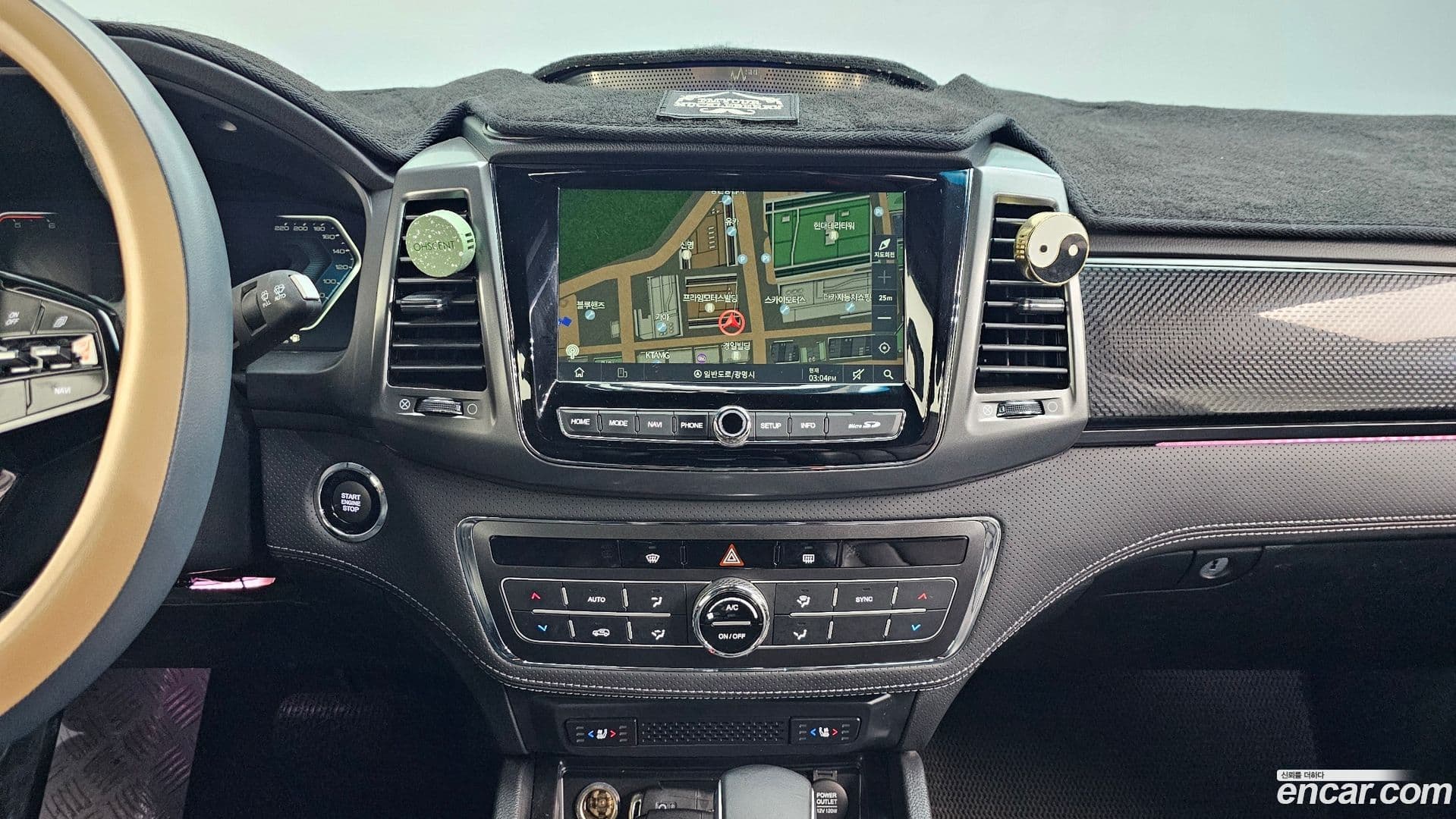 Main__Slider__Photo:Rexton KG Mobility 2023.3-16