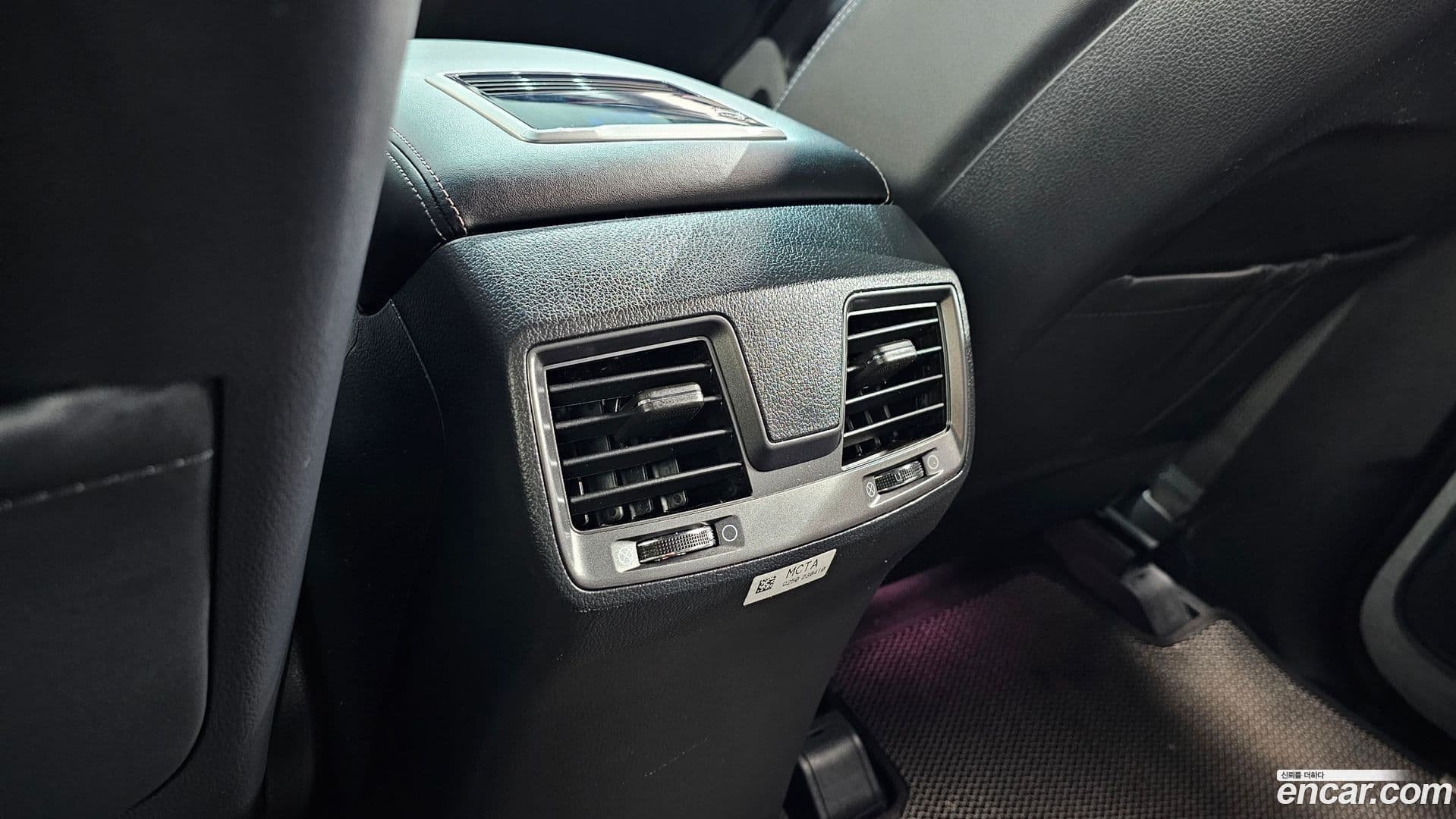Main__Slider__Photo:Rexton KG Mobility 2023.3-29