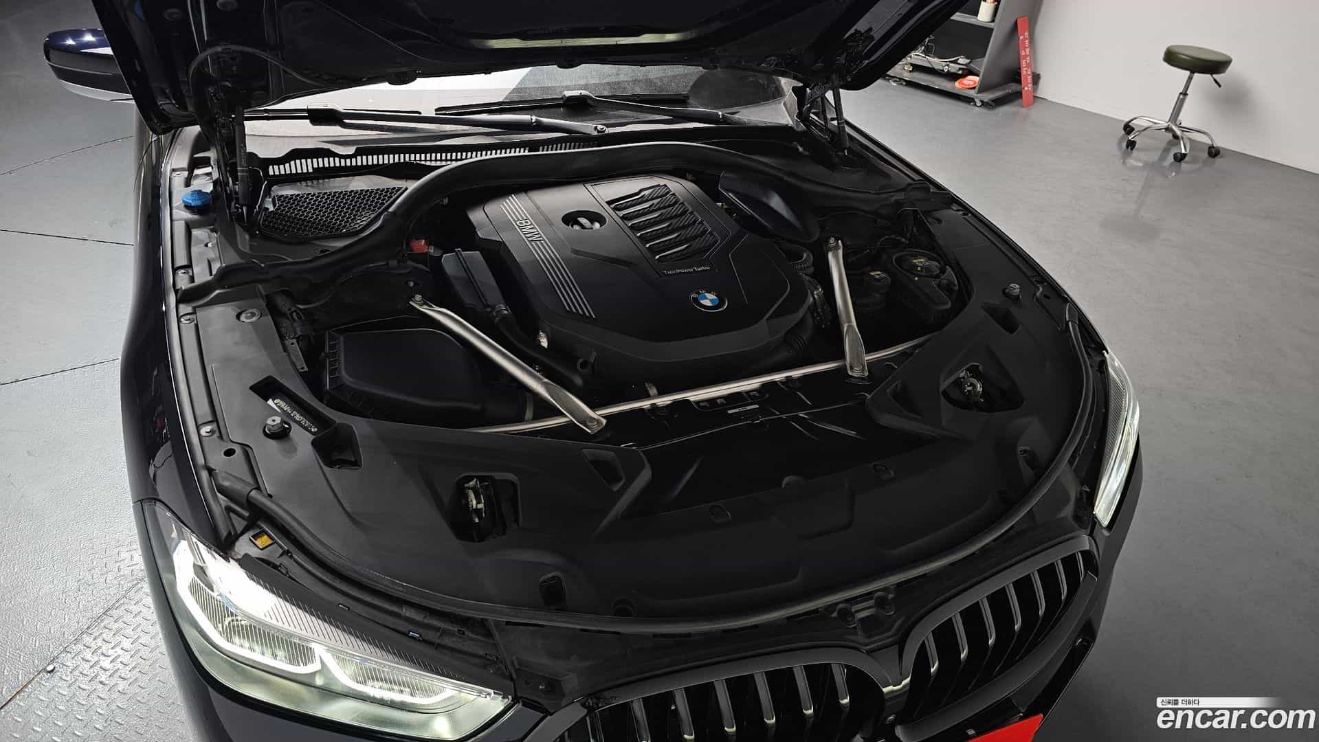 8-Series BMW 2021.0-OUTER-006