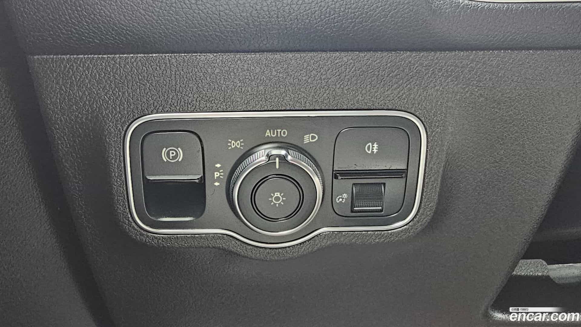 GLB-Class Mercedes-Benz 2021.3-OPTION-019