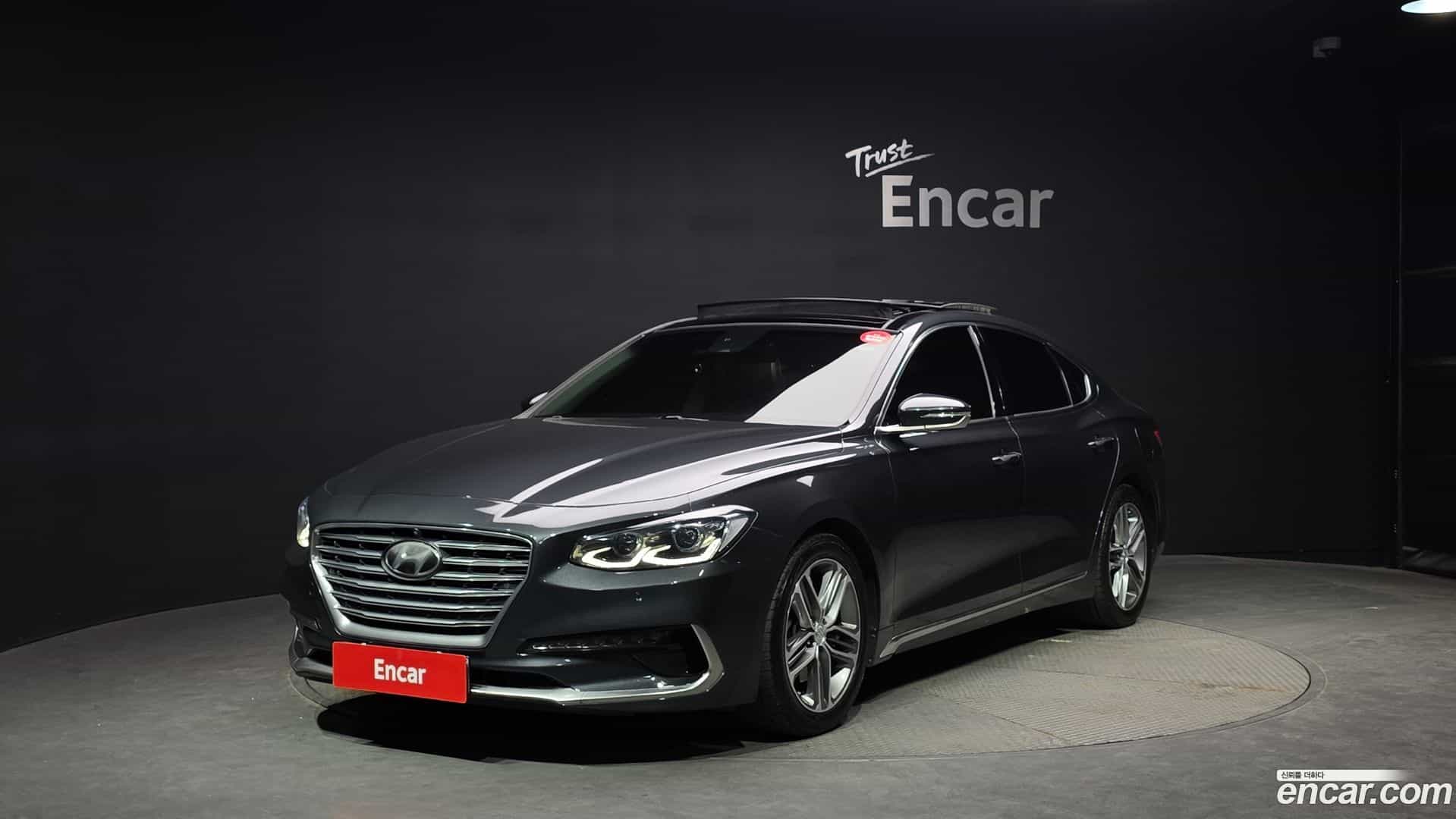 Grandeur Hyundai 2018.10-OUTER-001