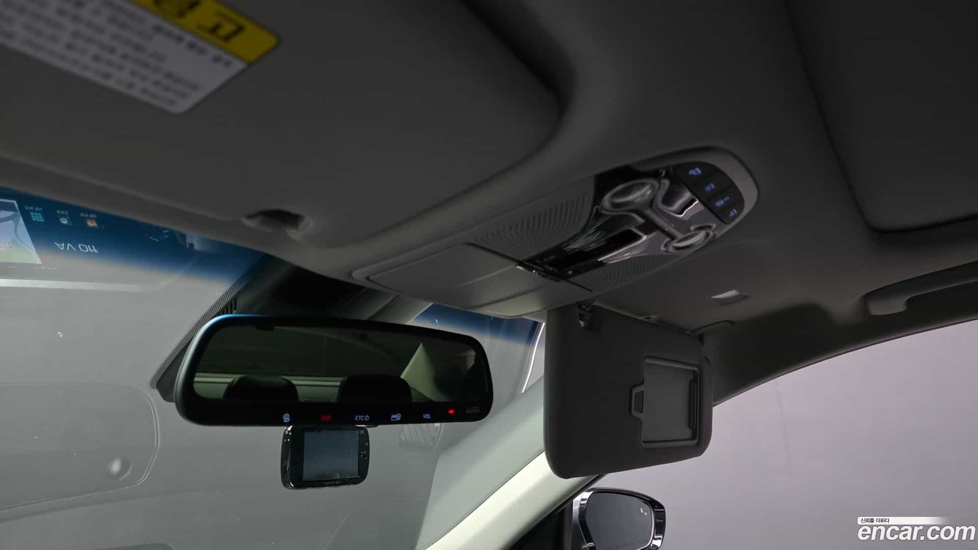 Grandeur Hyundai 2018.10-OPTION-021