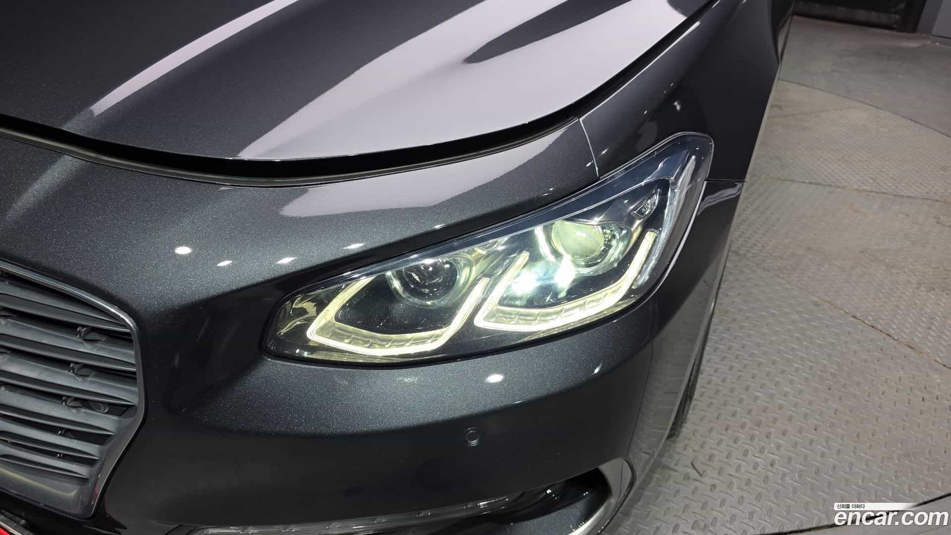 Grandeur Hyundai 2018.10-OUTER-032