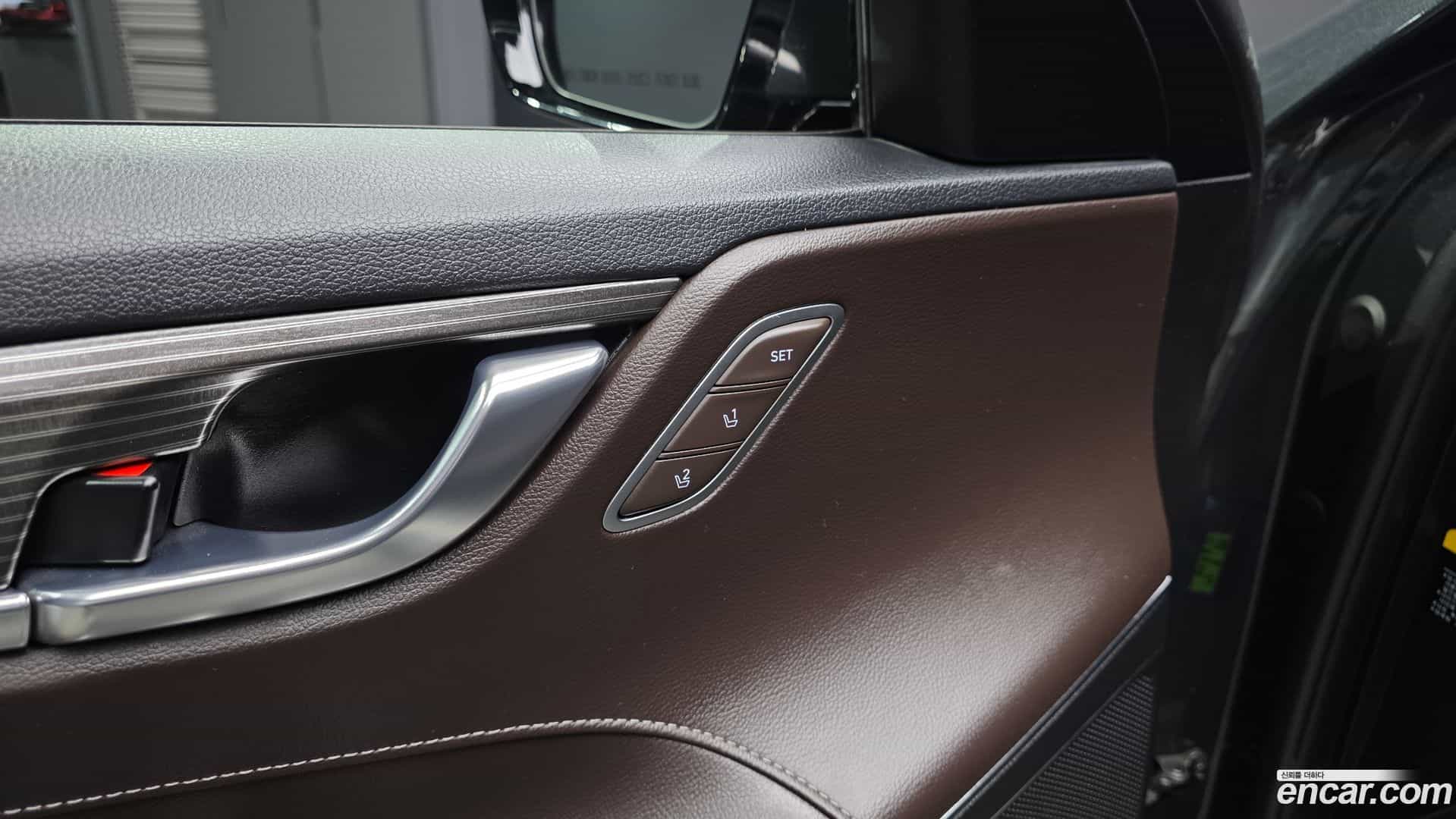 Grandeur Hyundai 2018.10-OPTION-045