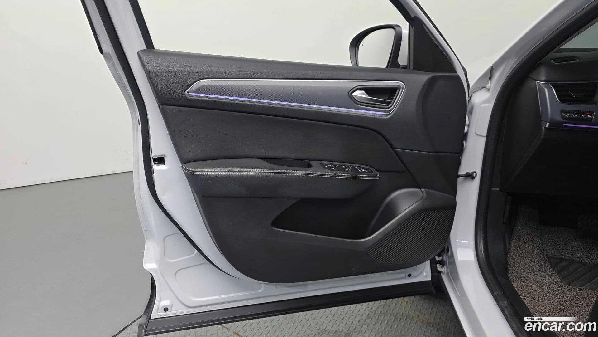 Main__Slider__Photo:XM3 Renault Korea 2021.10-23