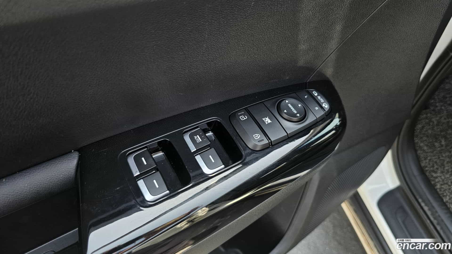 Sportage Kia 2018.10-OPTION-024