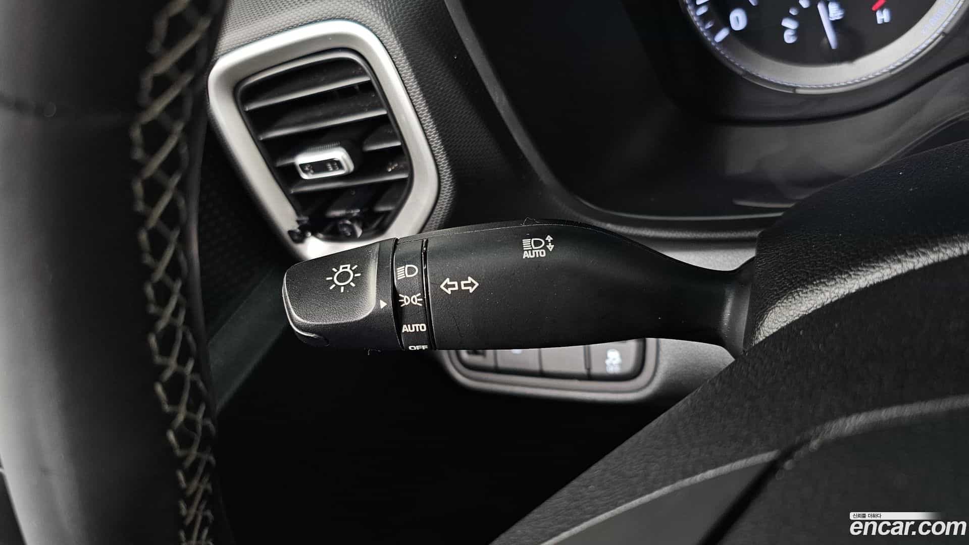 Venue Hyundai 2021.7-OPTION-022