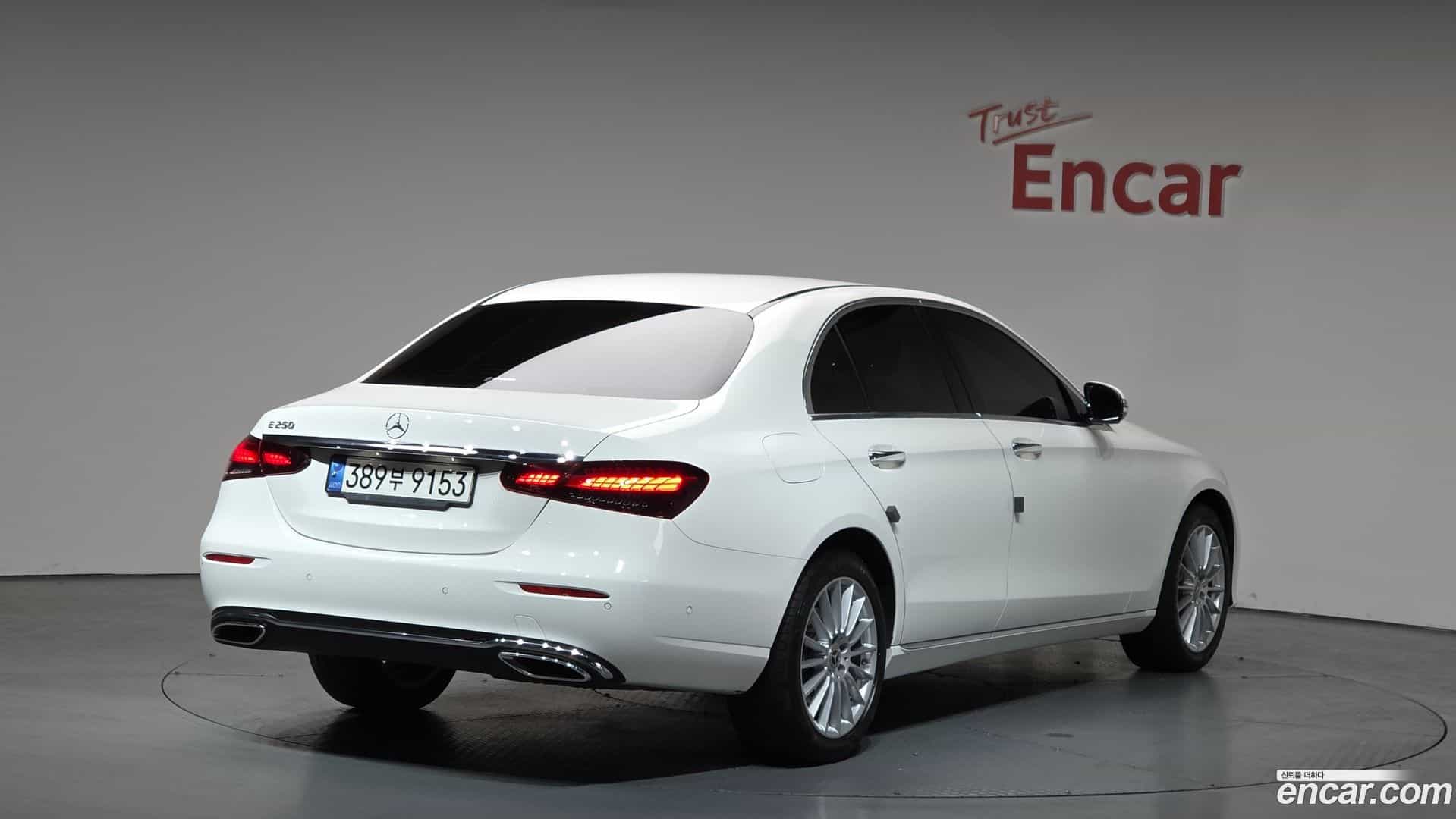 E-Class Mercedes-Benz 2022.7-OUTER-002