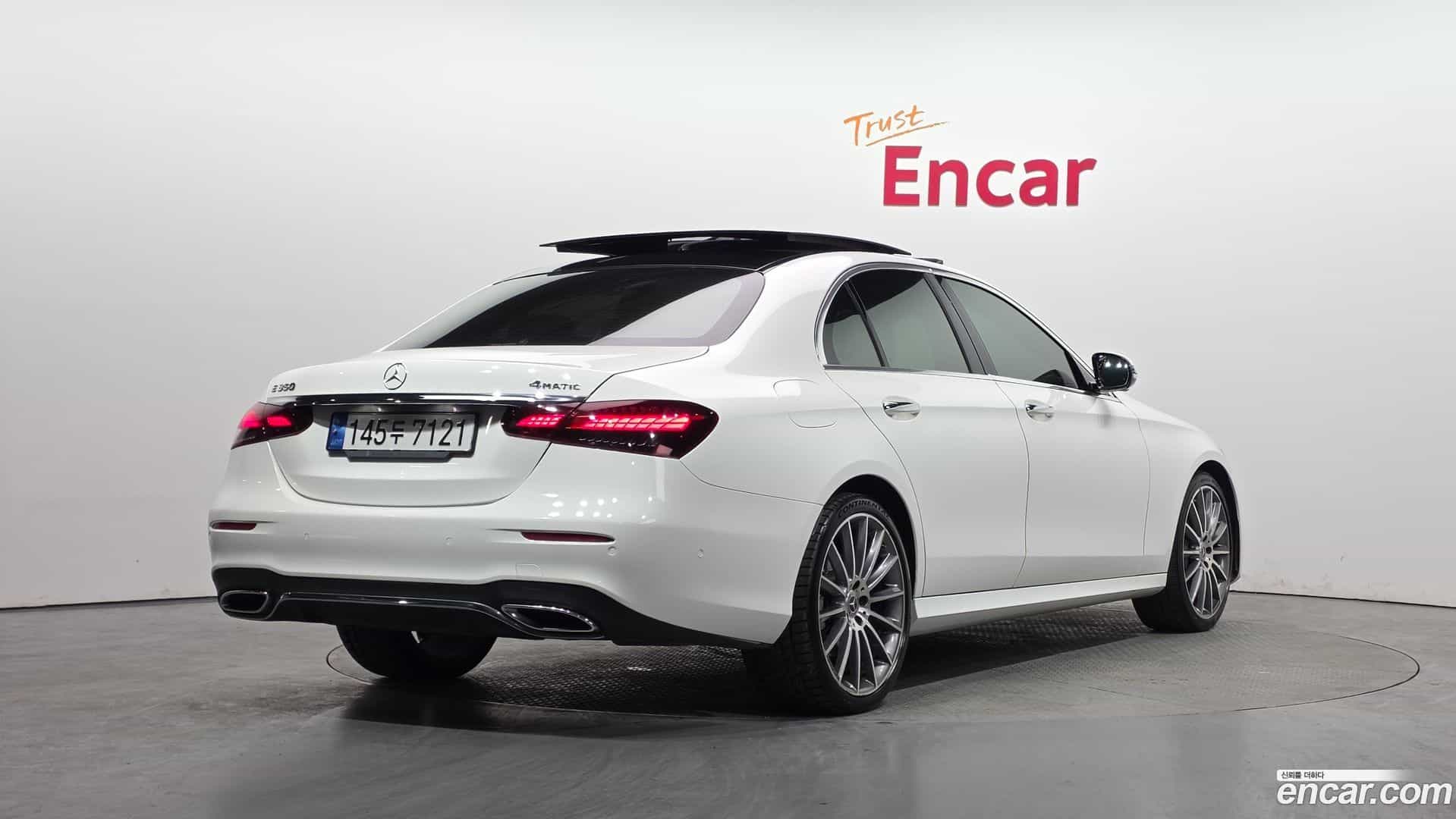 E-Class Mercedes-Benz 2022.4-OUTER-002