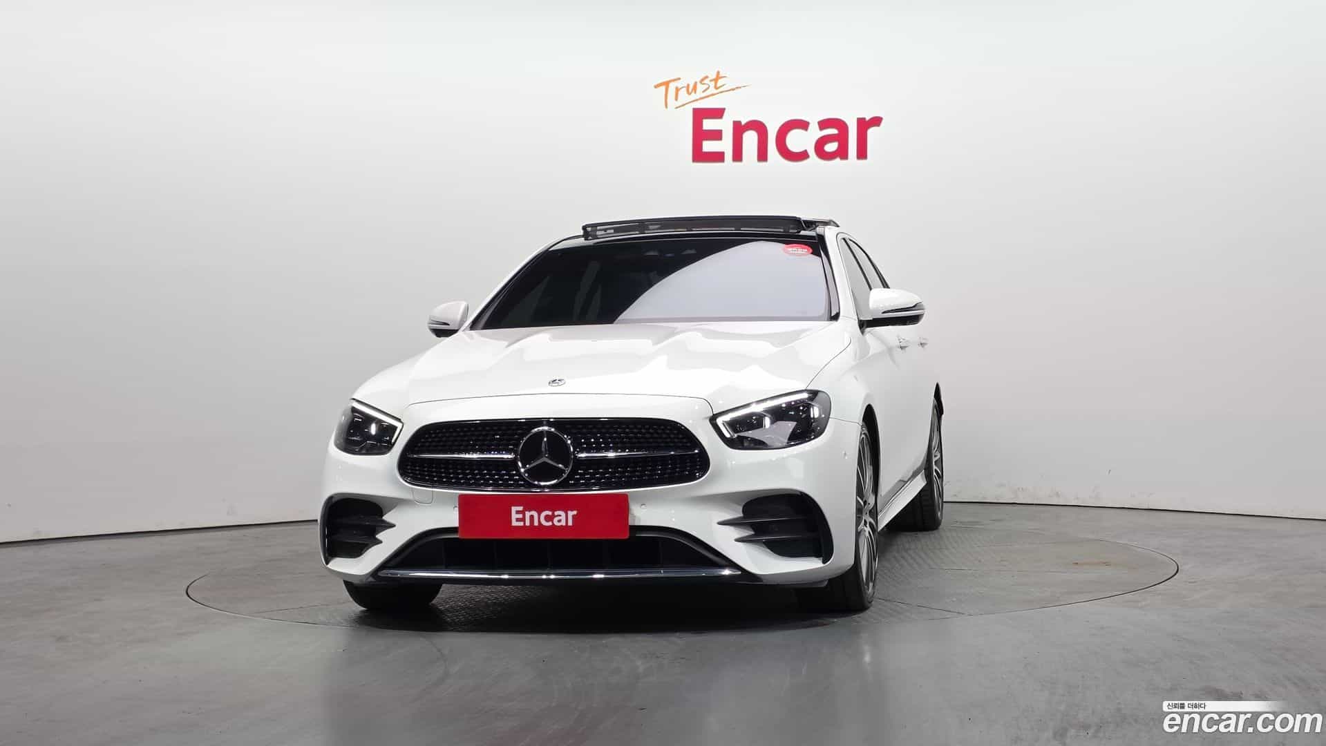 E-Class Mercedes-Benz 2022.4-OUTER-003