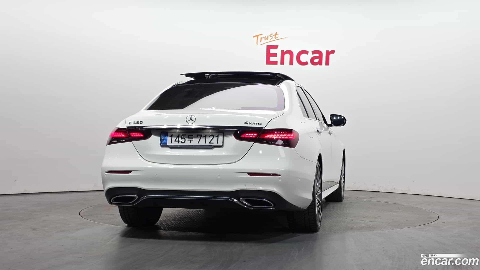 E-Class Mercedes-Benz 2022.4-OUTER-004