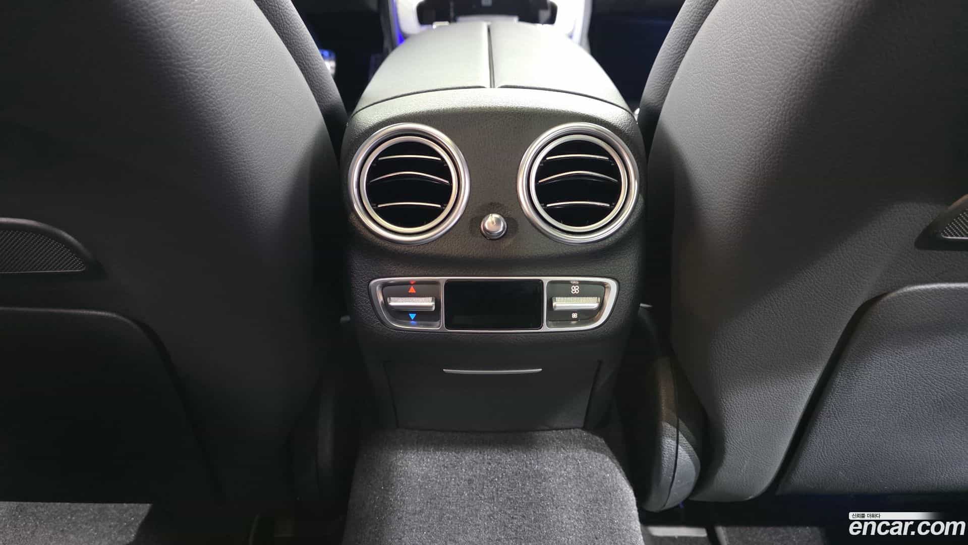 E-Class Mercedes-Benz 2022.4-OPTION-043