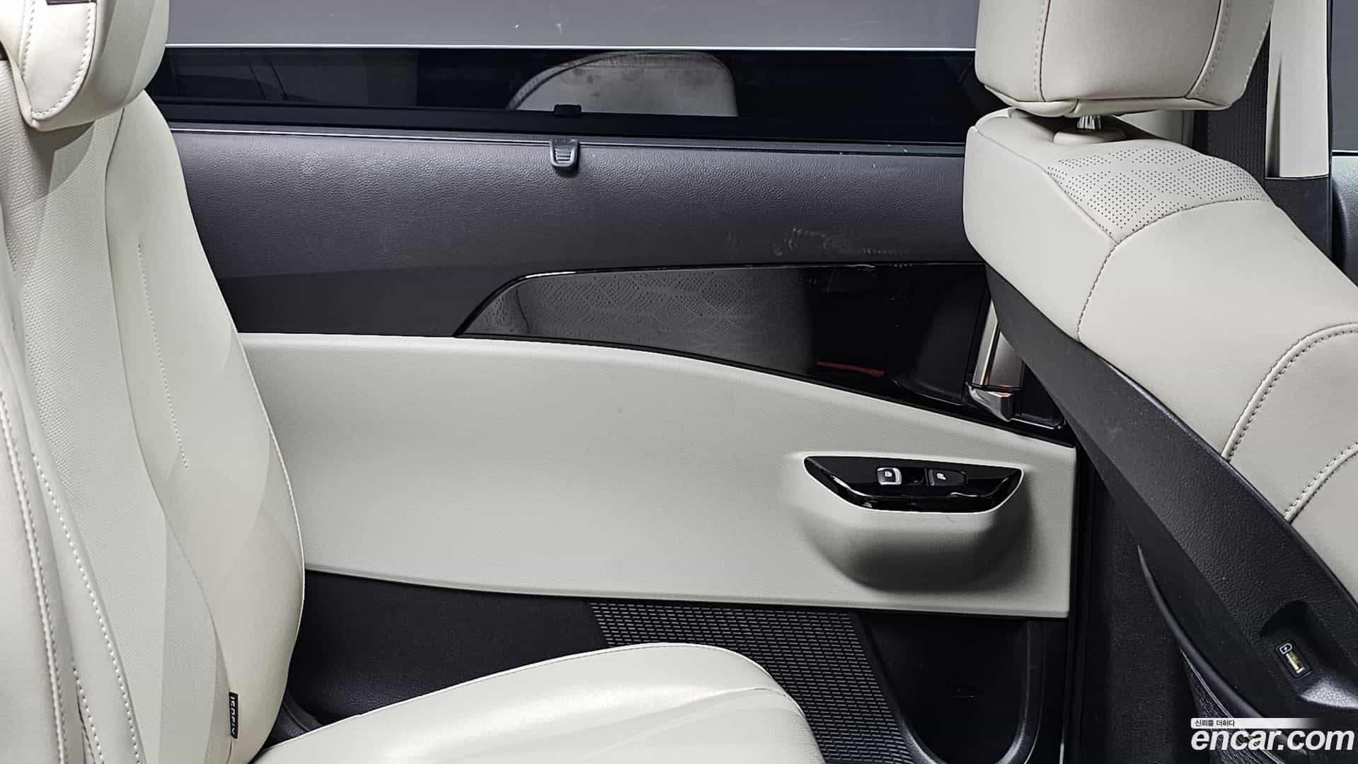 Canival Kia 2022.10-INNER-035
