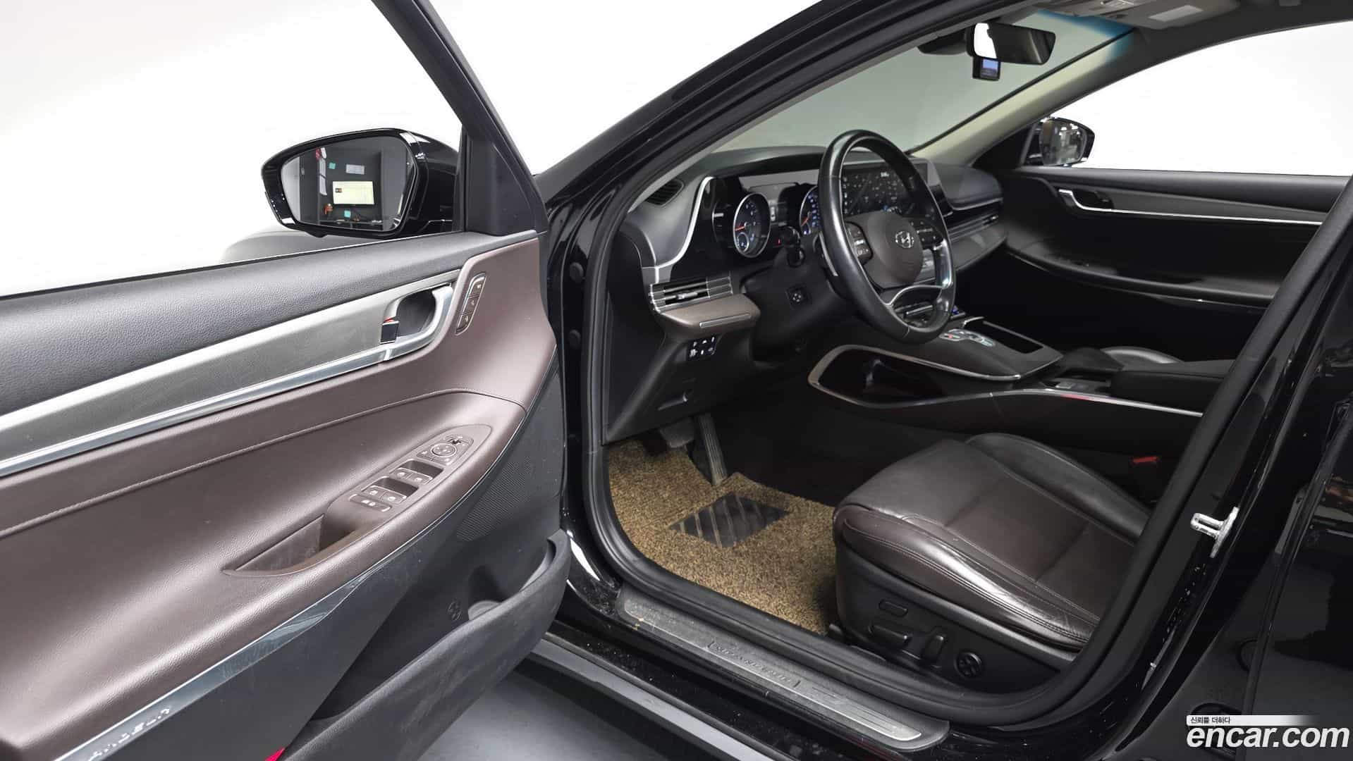 Grandeur Hyundai 2020.10-INNER-010
