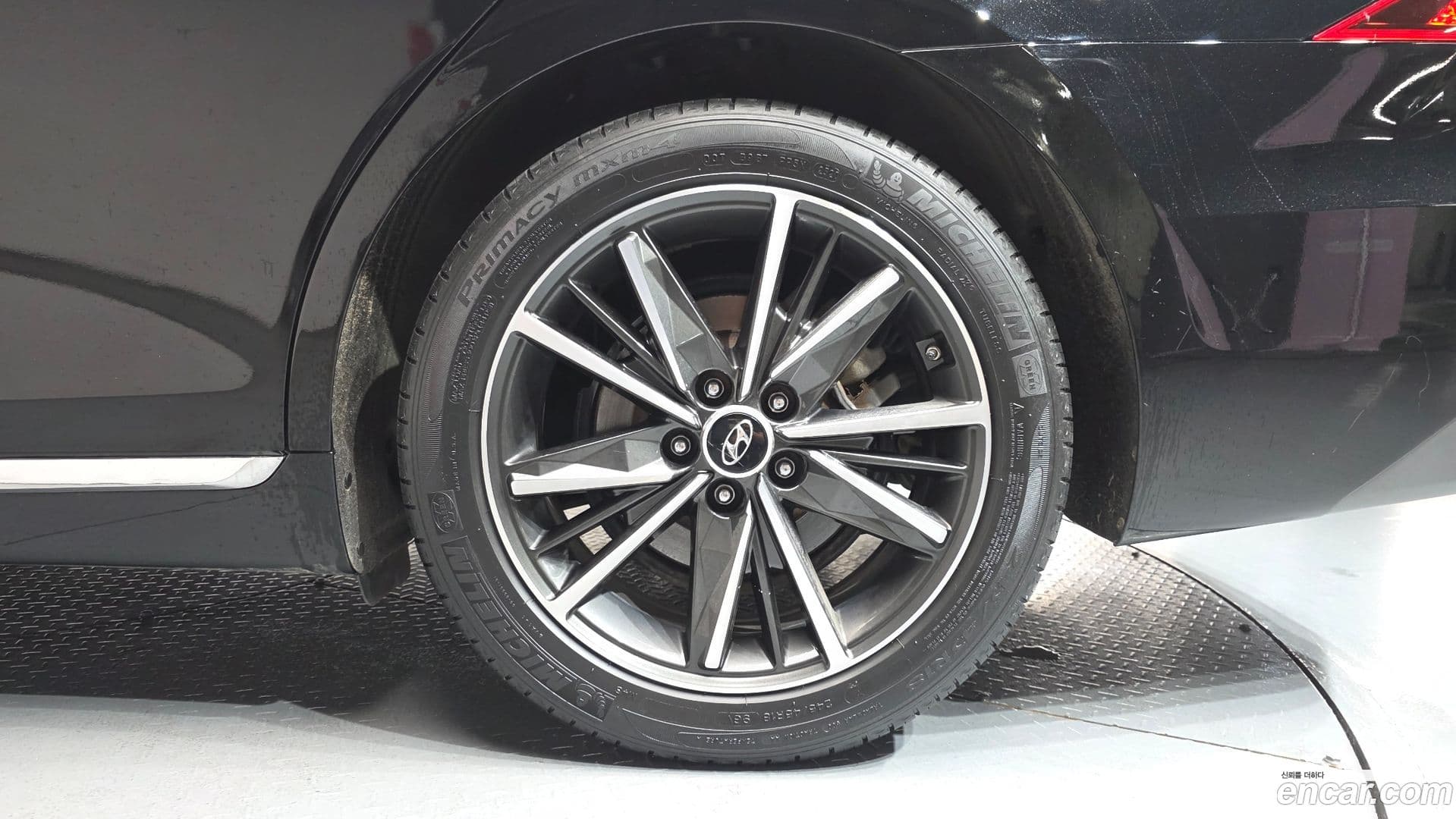 Main__Slider__Photo:Grandeur Hyundai 2020.10-21