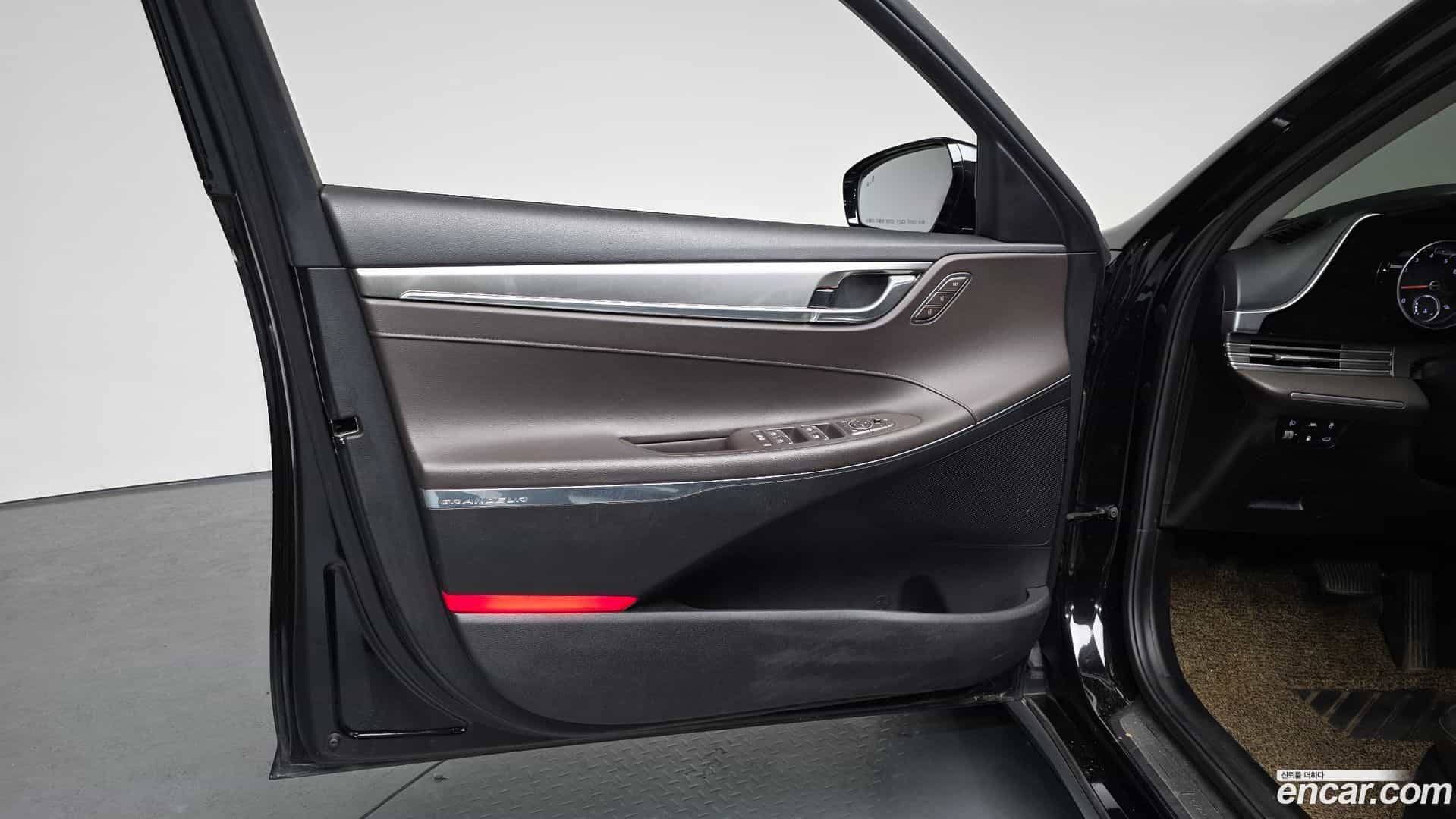 Grandeur Hyundai 2020.10-INNER-034