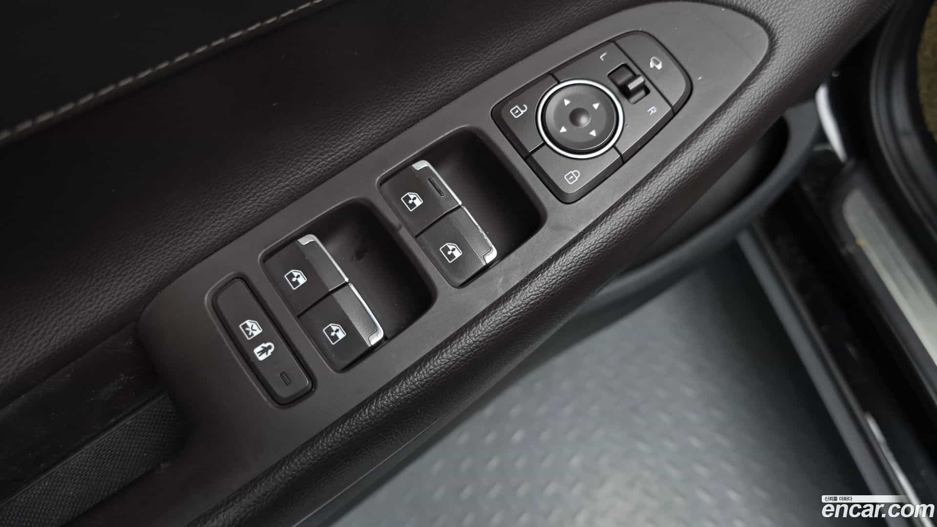 Grandeur Hyundai 2020.10-OPTION-042