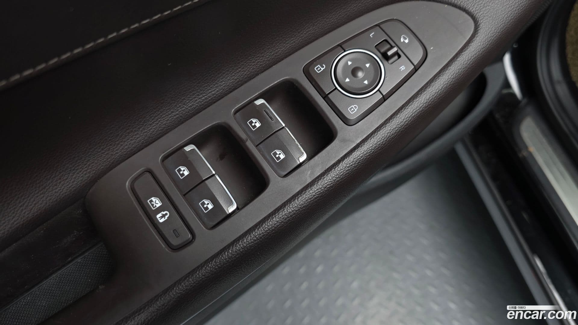 Main__Slider__Photo:Grandeur Hyundai 2020.10-29