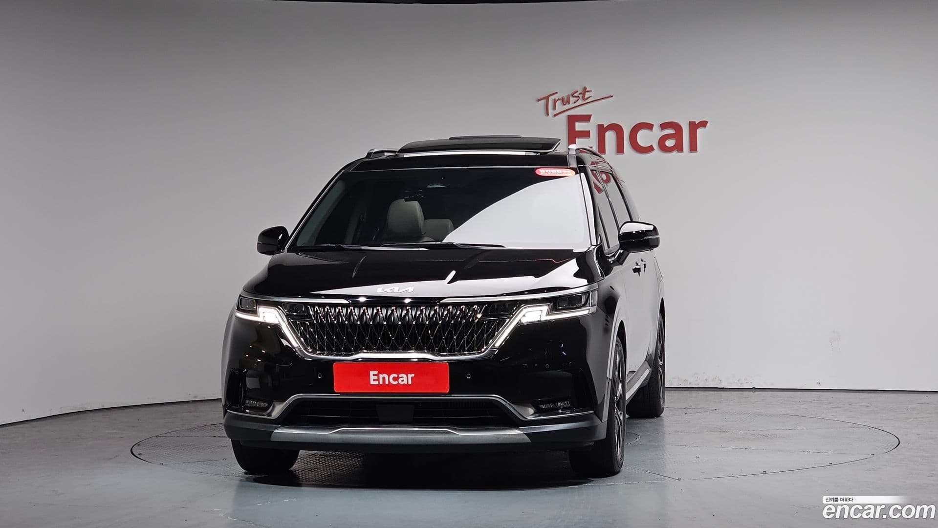 Main__Slider__Photo:Canival Kia 2023.6-2