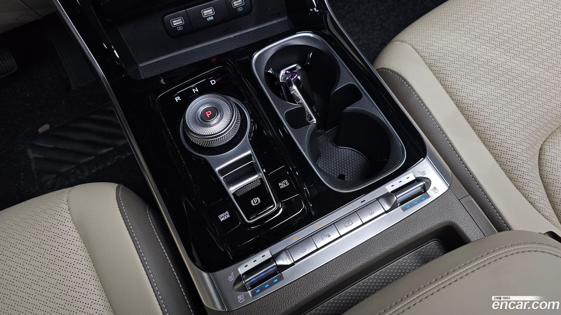 Main__Slider__Photo:Canival Kia 2023.6-8