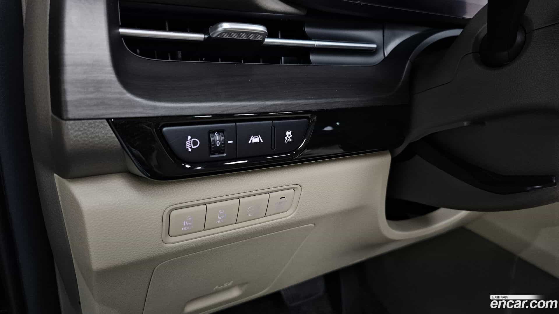 Canival Kia 2023.6-OPTION-042