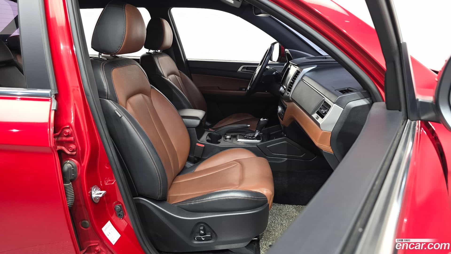 Rexton KG Mobility 2018.8-INNER-036