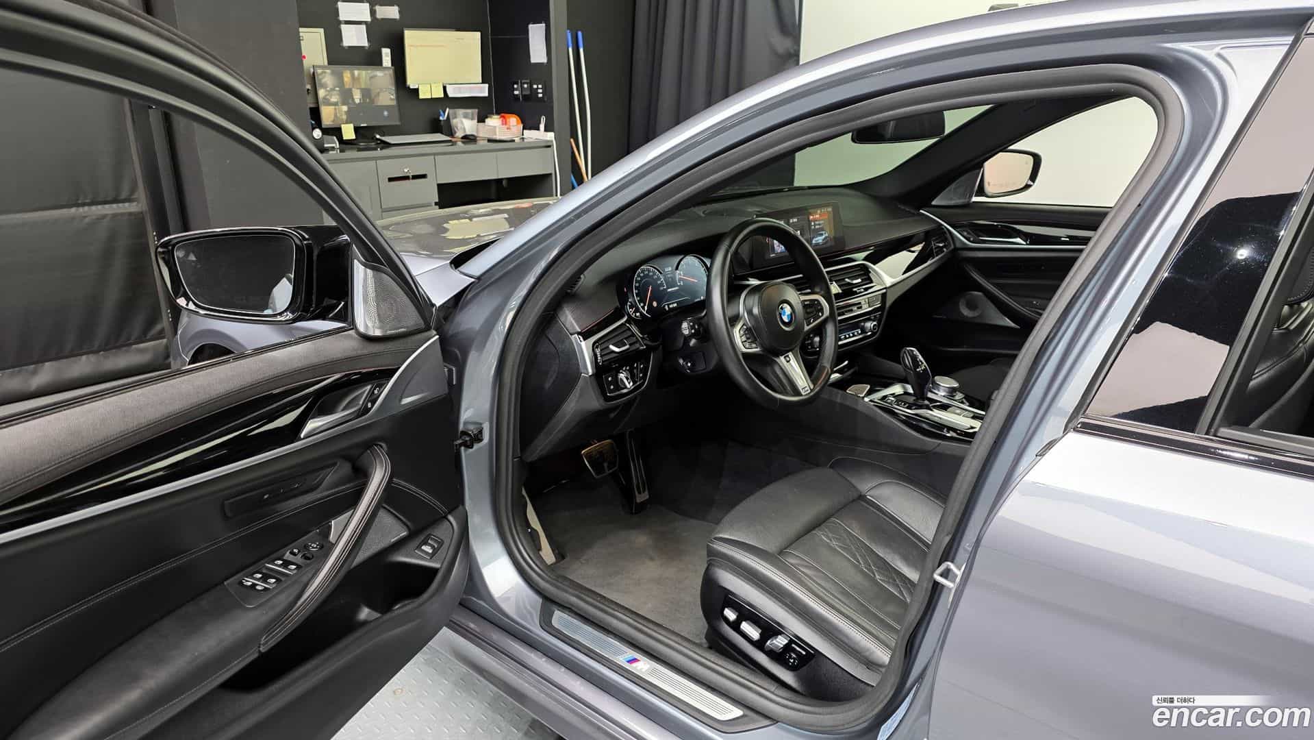 5-Series BMW 2018.11-INNER-010