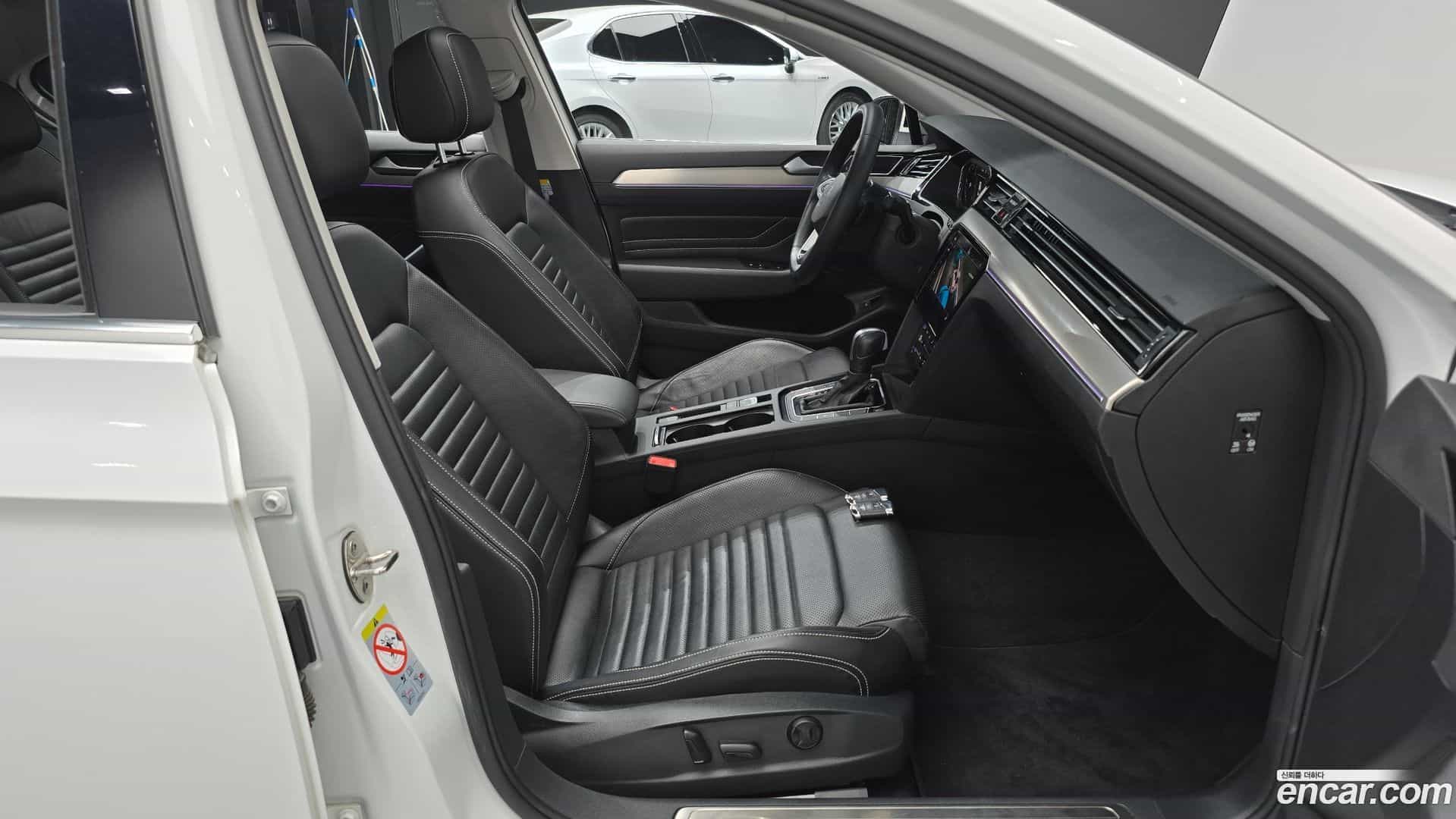 Passat Volkswagen 2022.8-OPTION-015