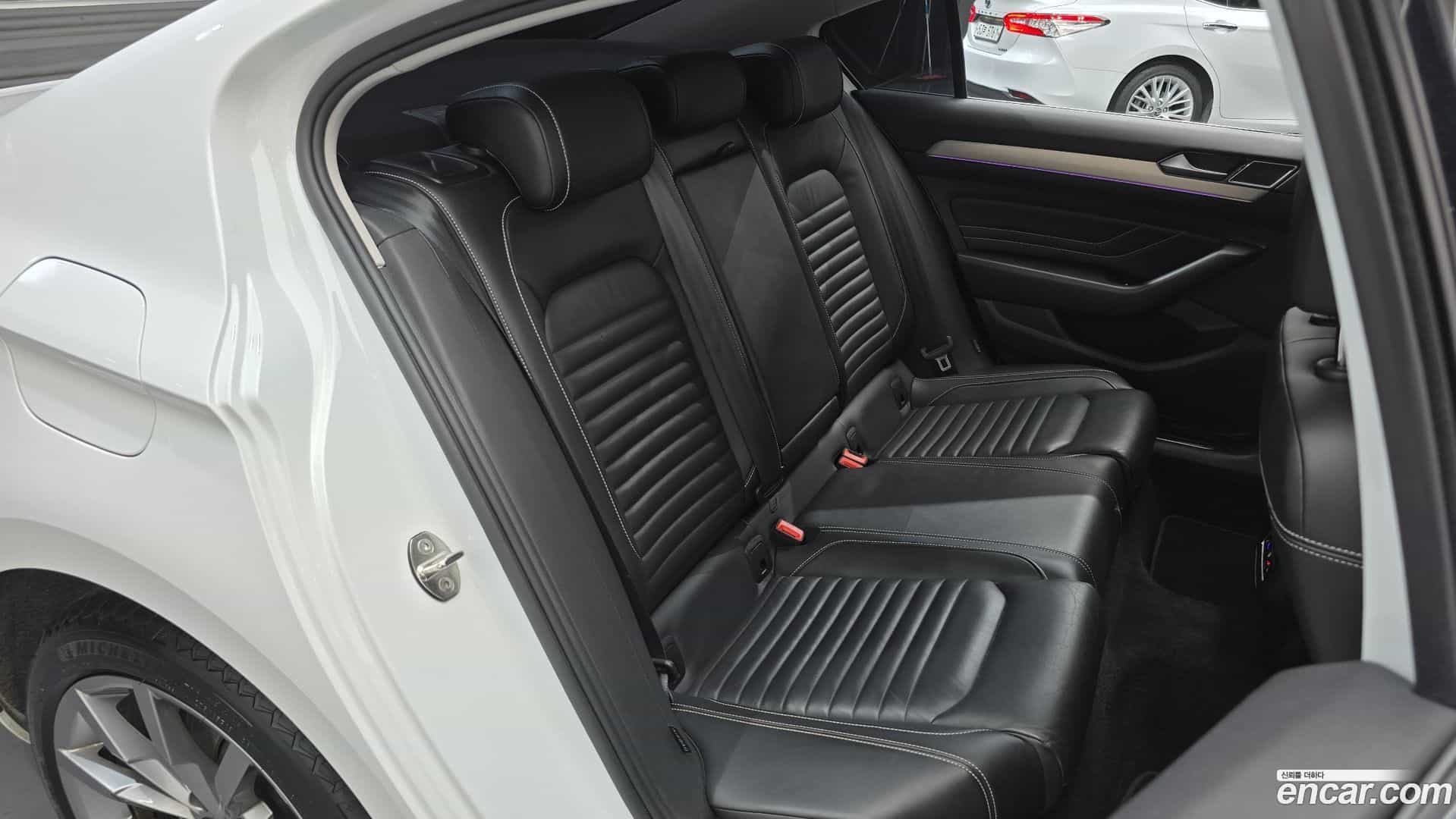Passat Volkswagen 2022.8-INNER-036