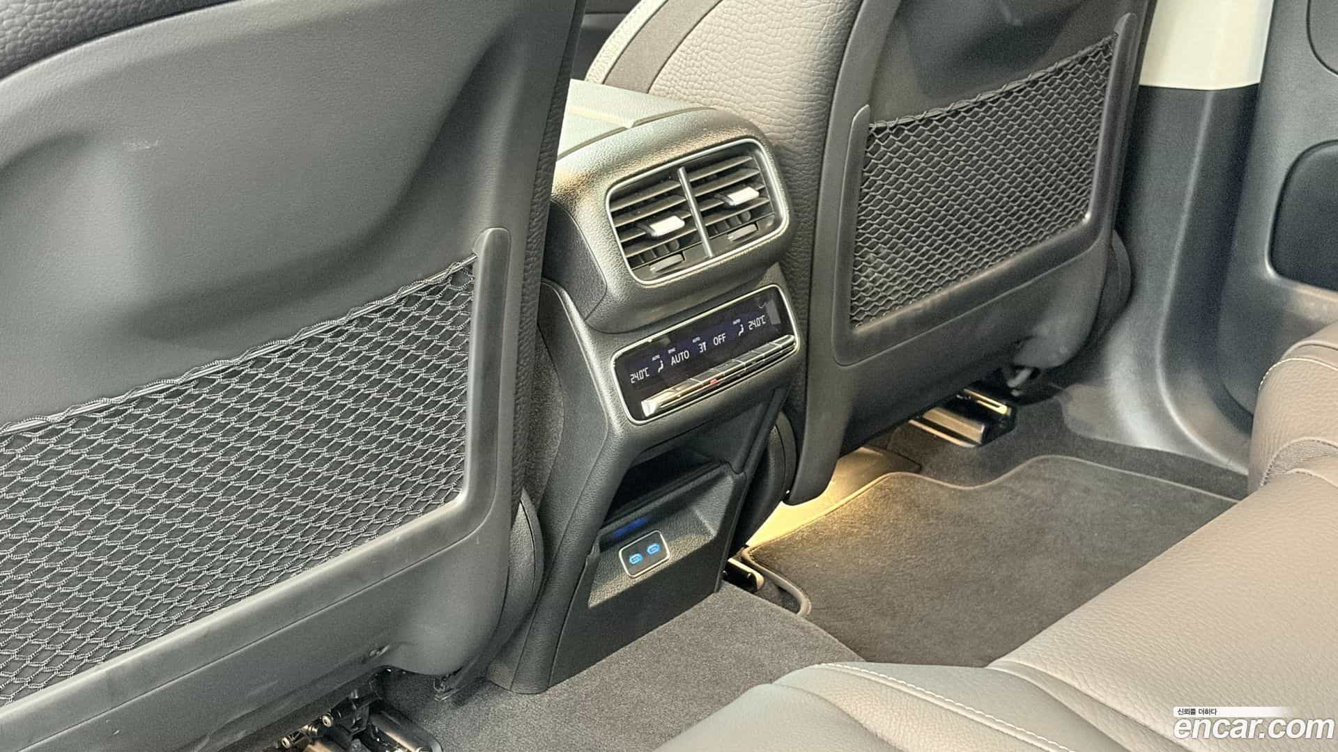 GLE-Class Mercedes-Benz 2025.4-OPTION-017
