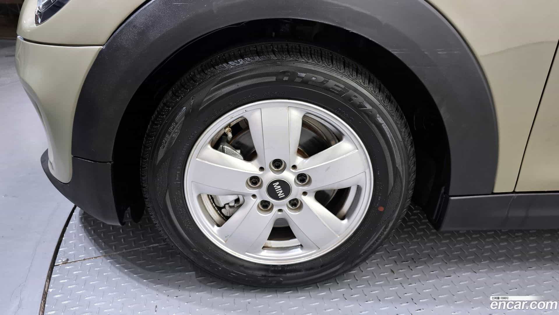 Cooper Mini 2018.8-OUTER-005