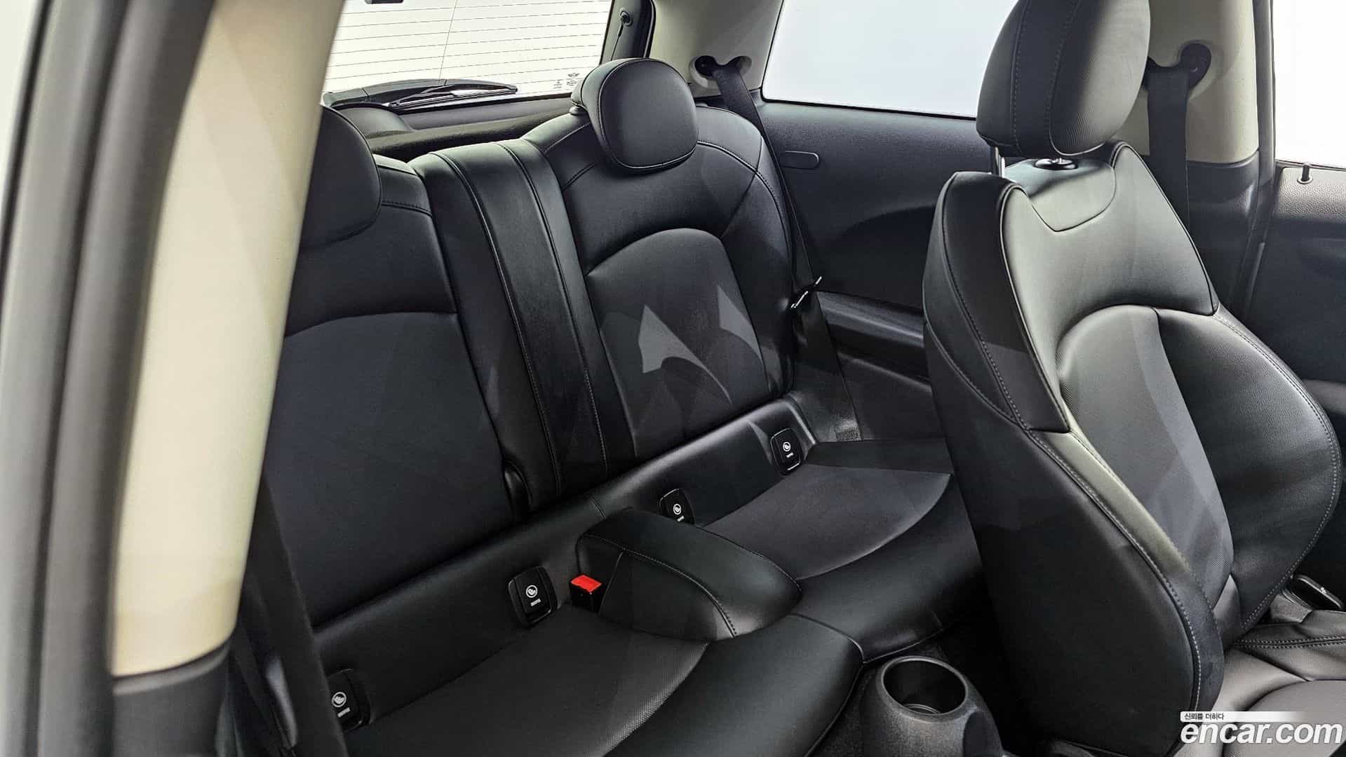 Cooper Mini 2018.8-OPTION-015