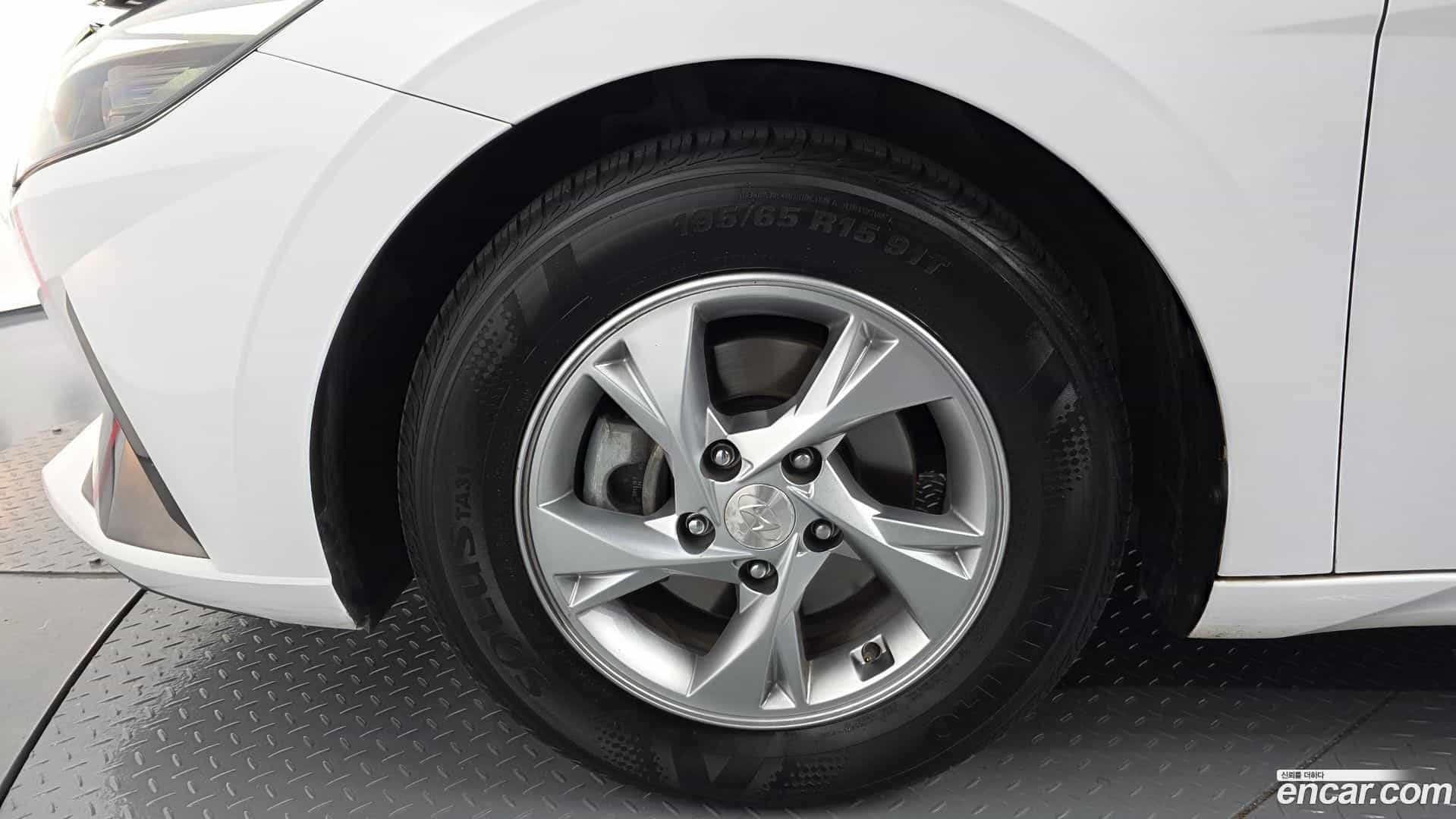 AVANTE Hyundai 2020.6-OUTER-005