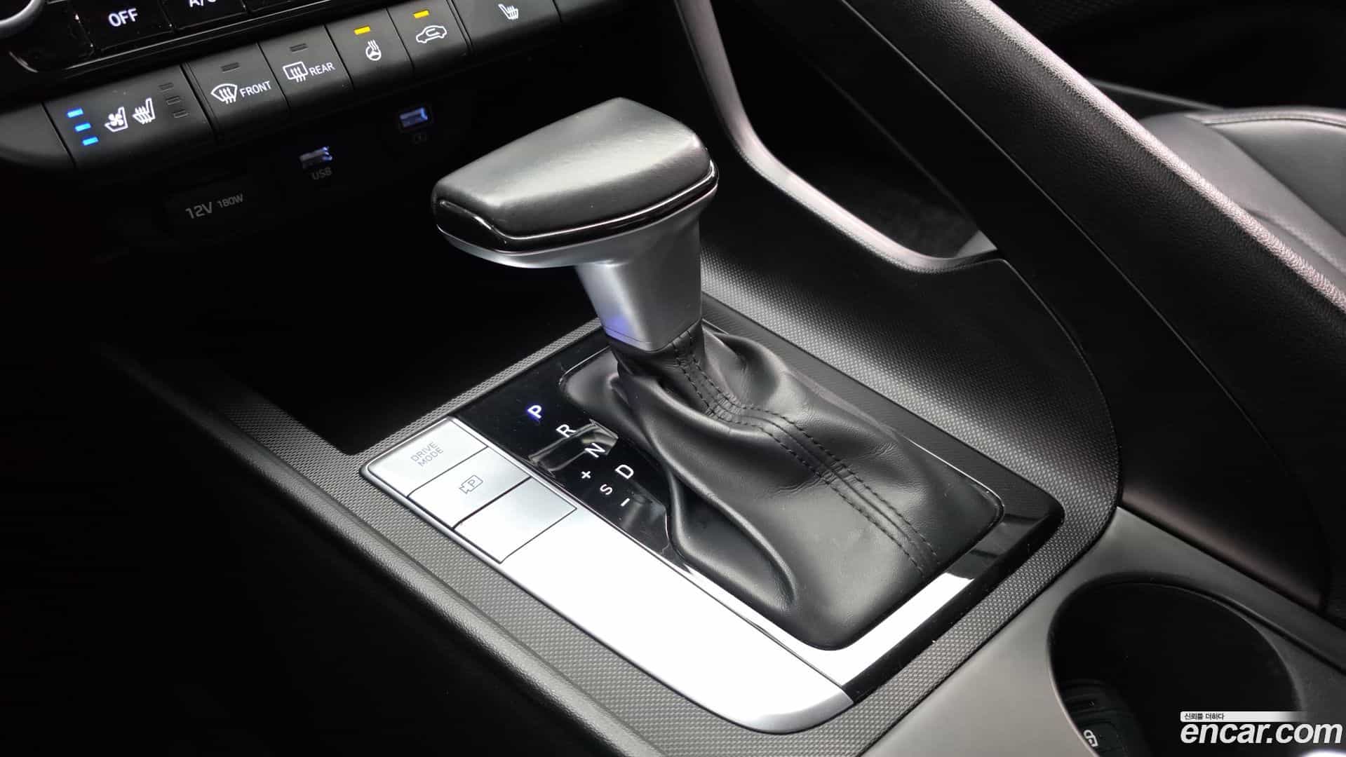 AVANTE Hyundai 2020.6-INNER-009