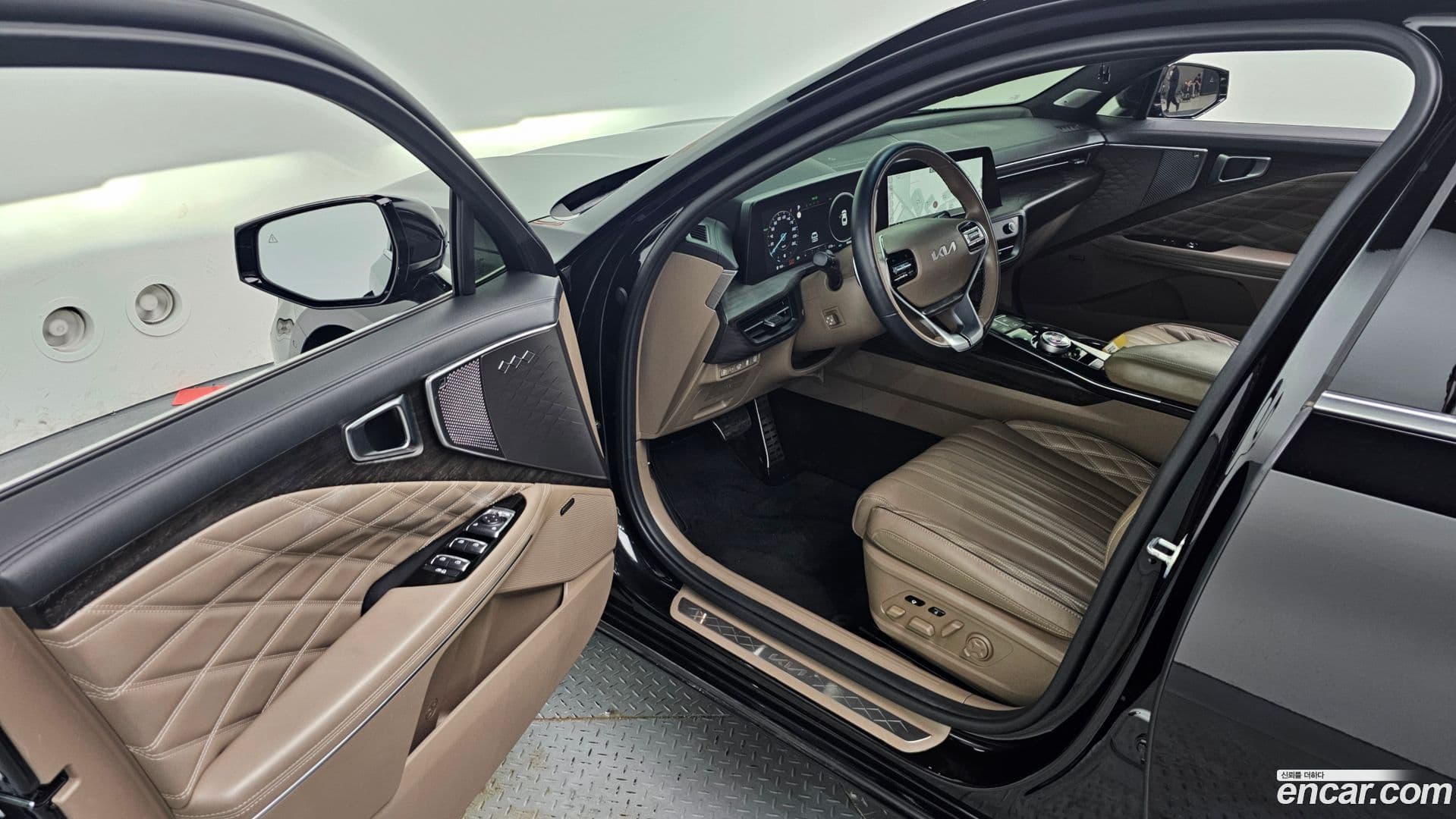 Main__Slider__Photo:K8 Kia 2022.2-9