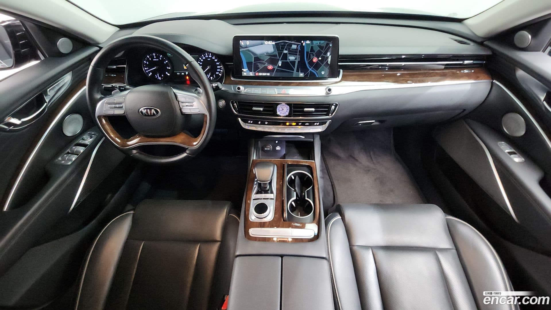 Main__Slider__Photo:K9 Kia 2021.3-6