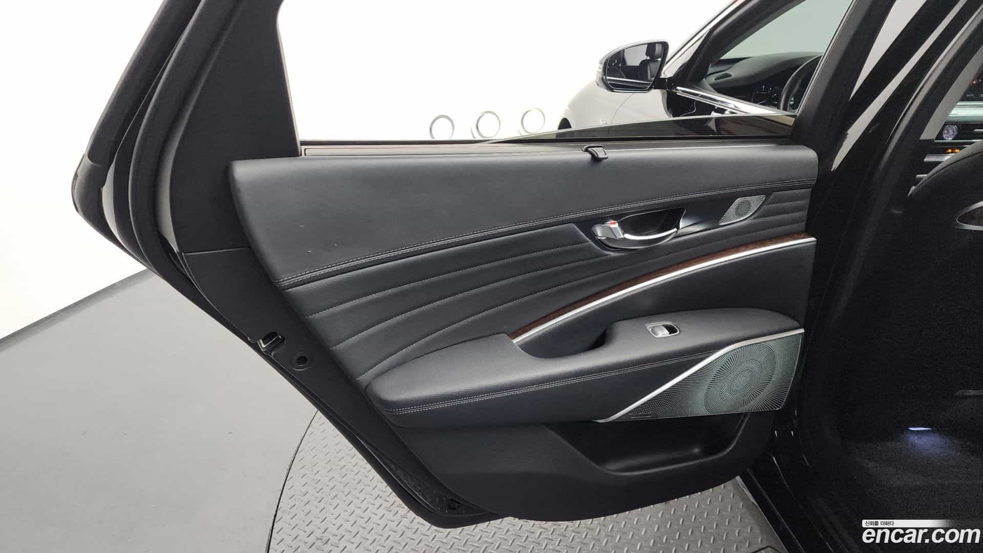 K9 Kia 2021.3-INNER-035