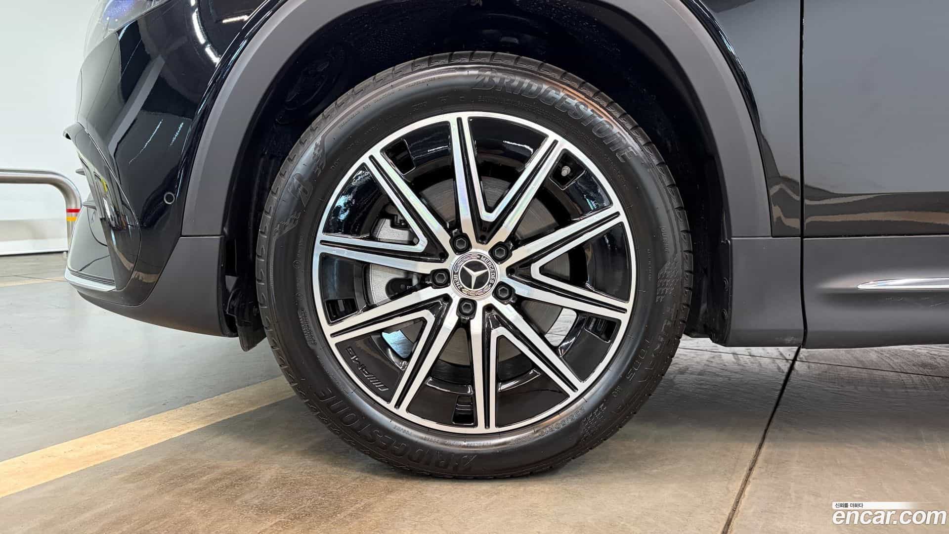 EQB Mercedes-Benz 2025.4-OUTER-005