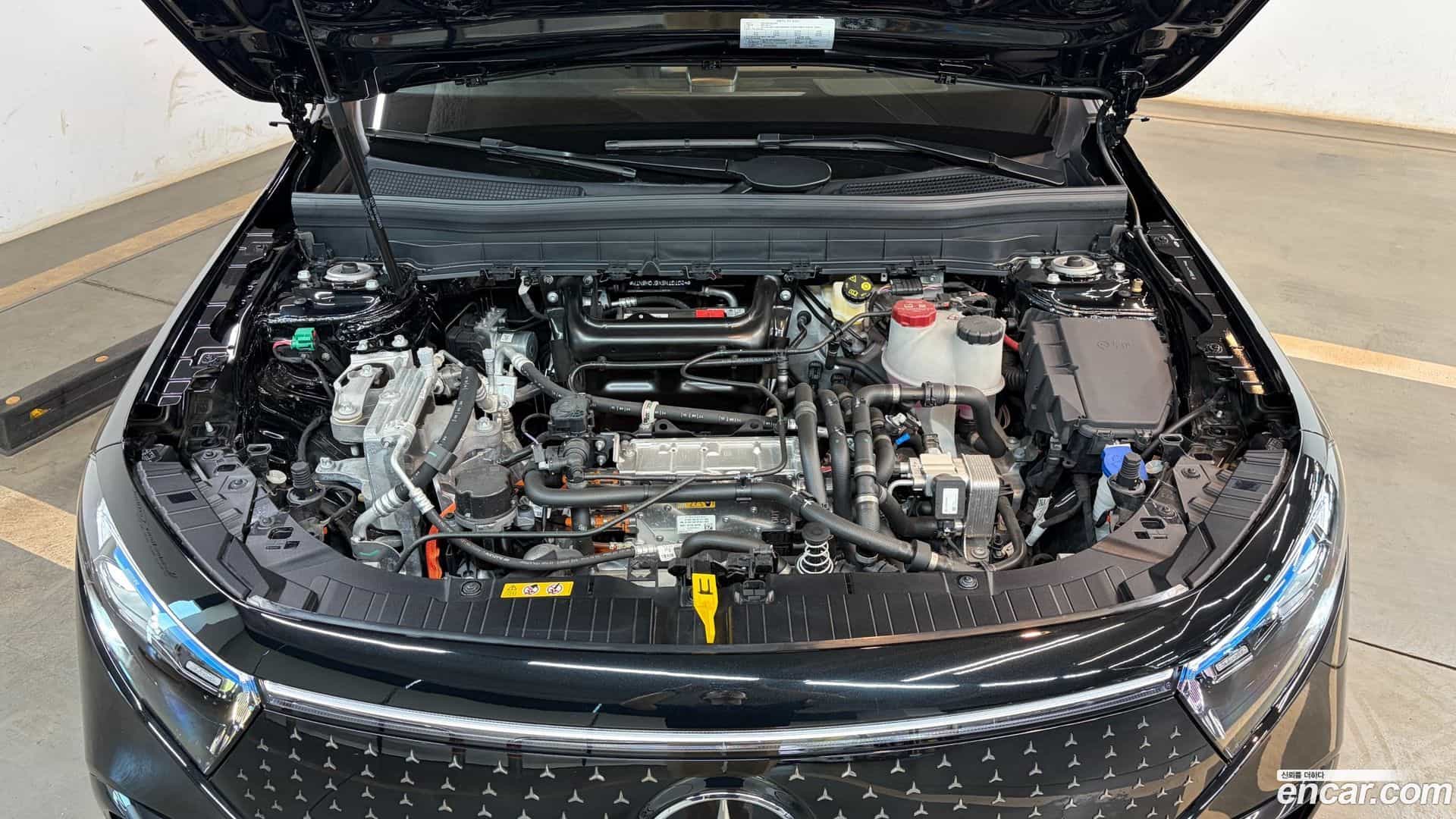EQB Mercedes-Benz 2025.4-OUTER-006