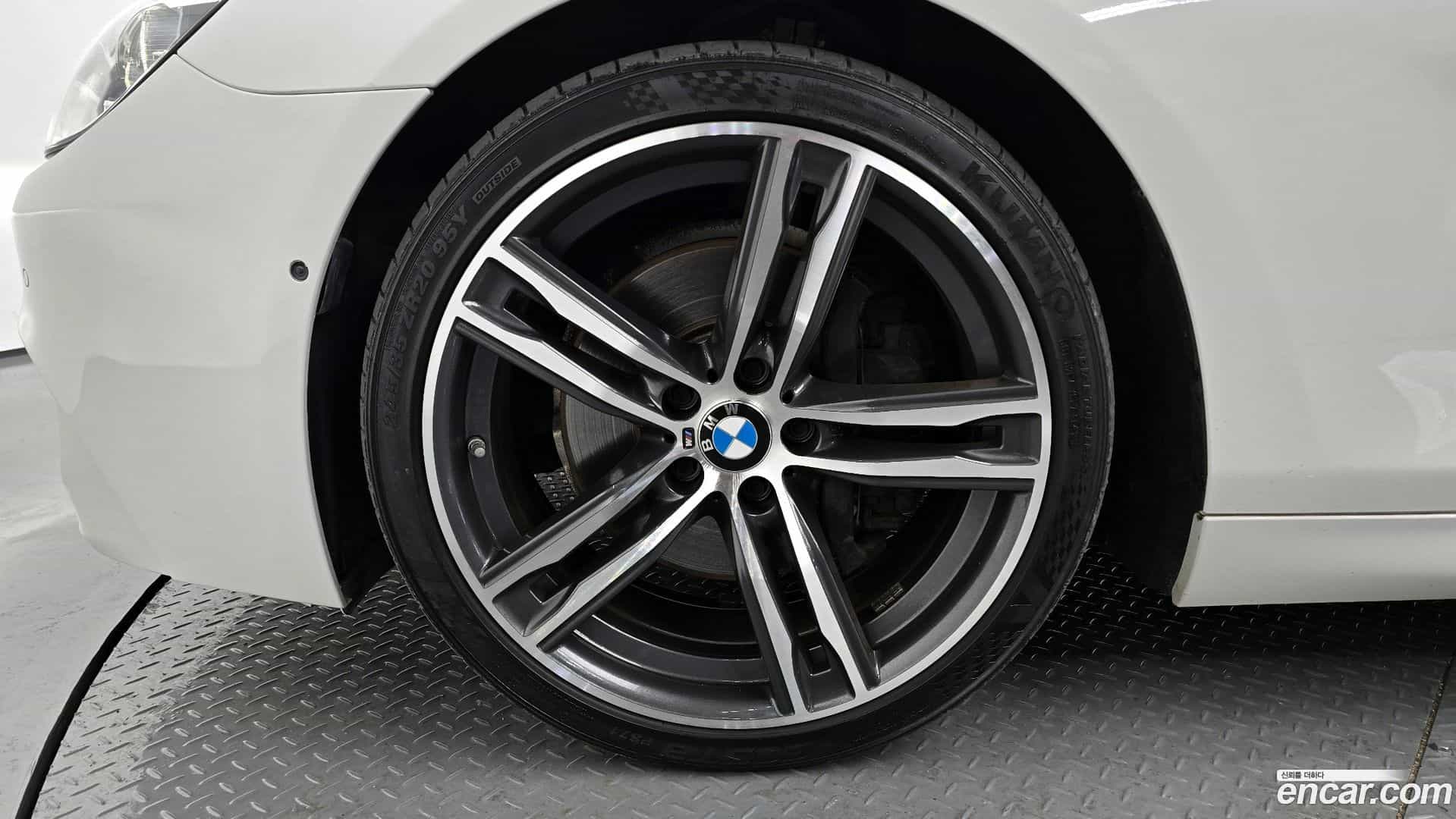 6-Series BMW 2018.11-OUTER-005