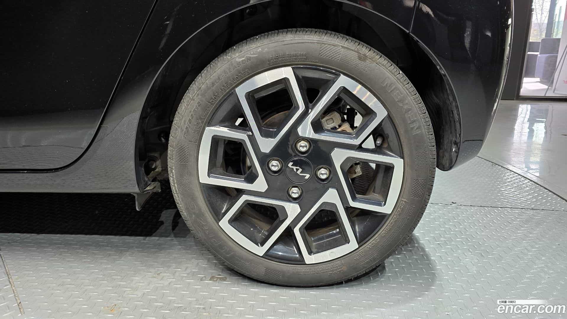 RAY Kia 2024.1-OUTER-031