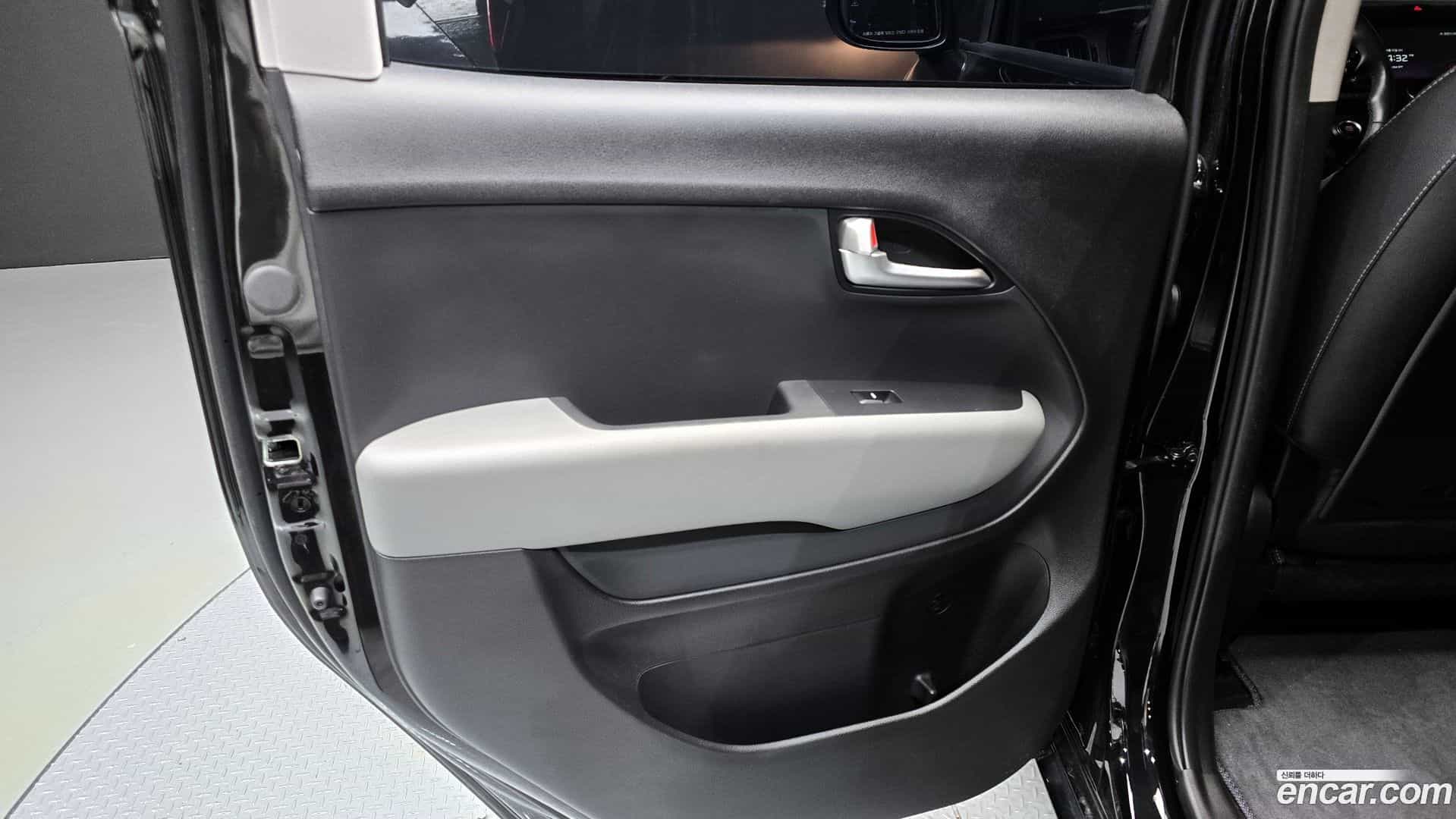 RAY Kia 2024.1-INNER-035