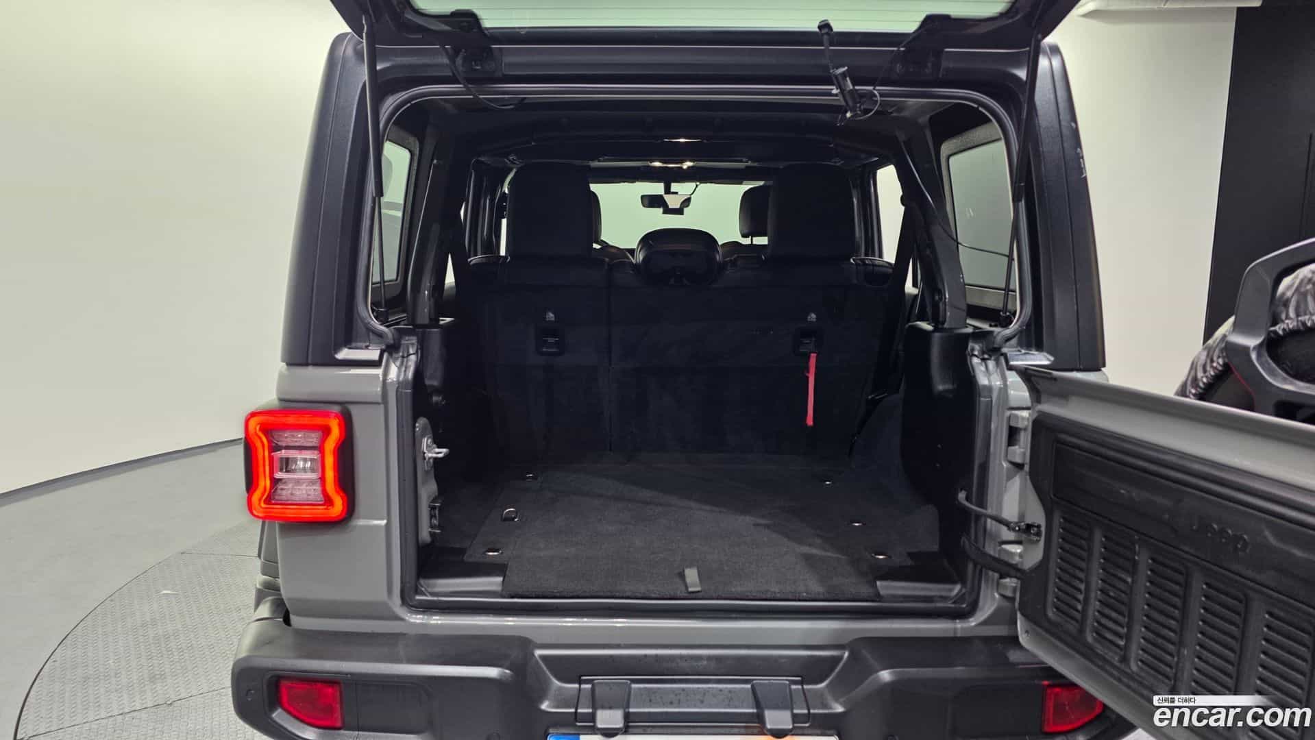 Wrangler Jeep 2022.8-OPTION-024