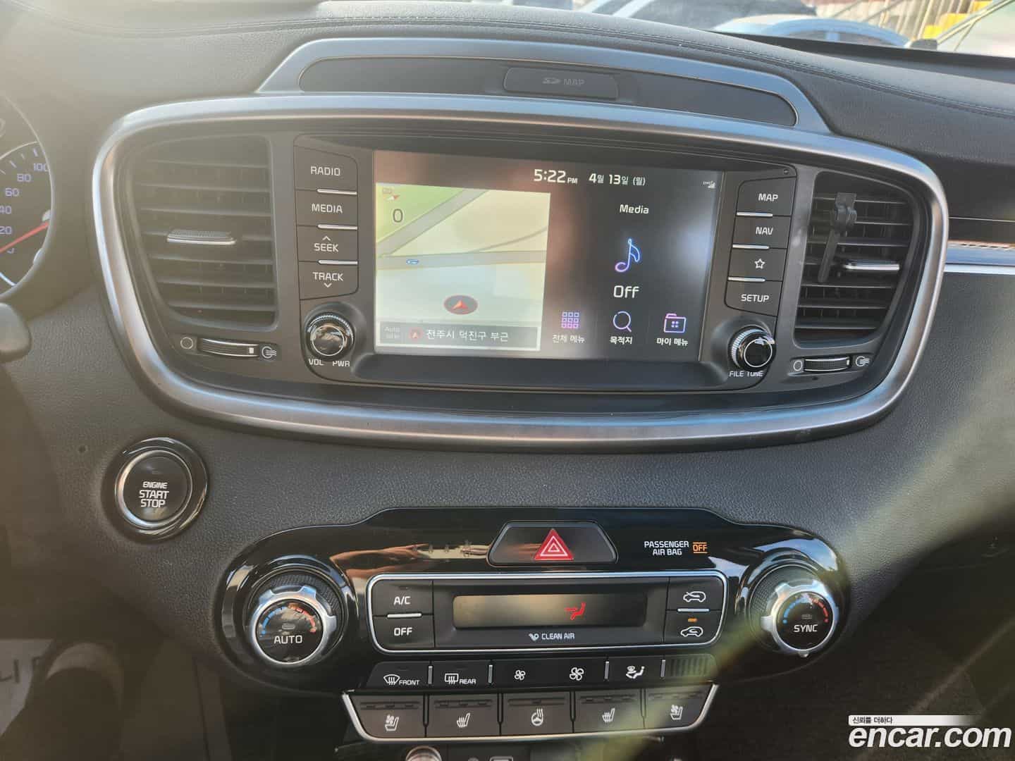 Sorento Kia 2019.3-INNER-008